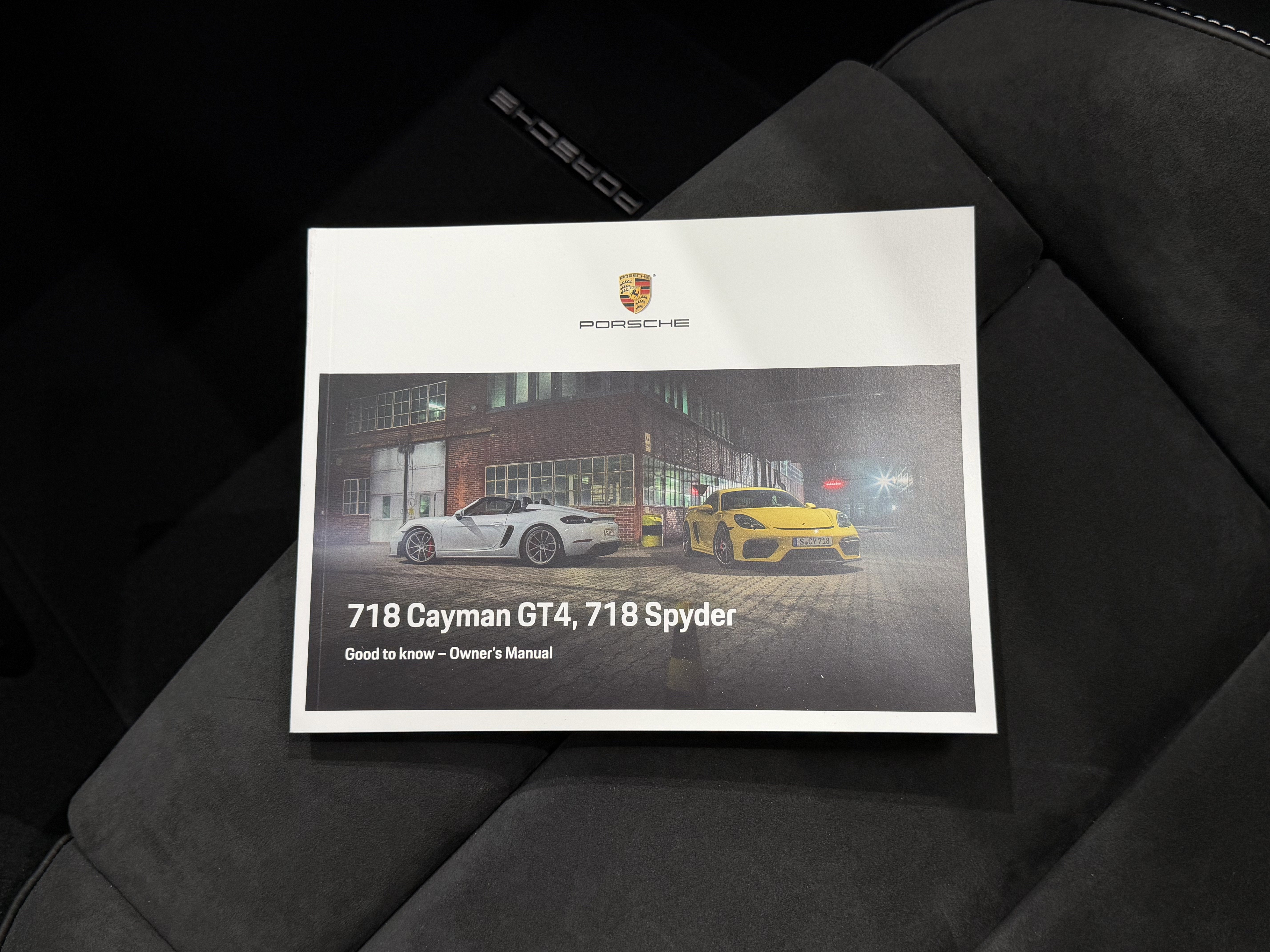2021 Porsche 718 Cayman Gt4
