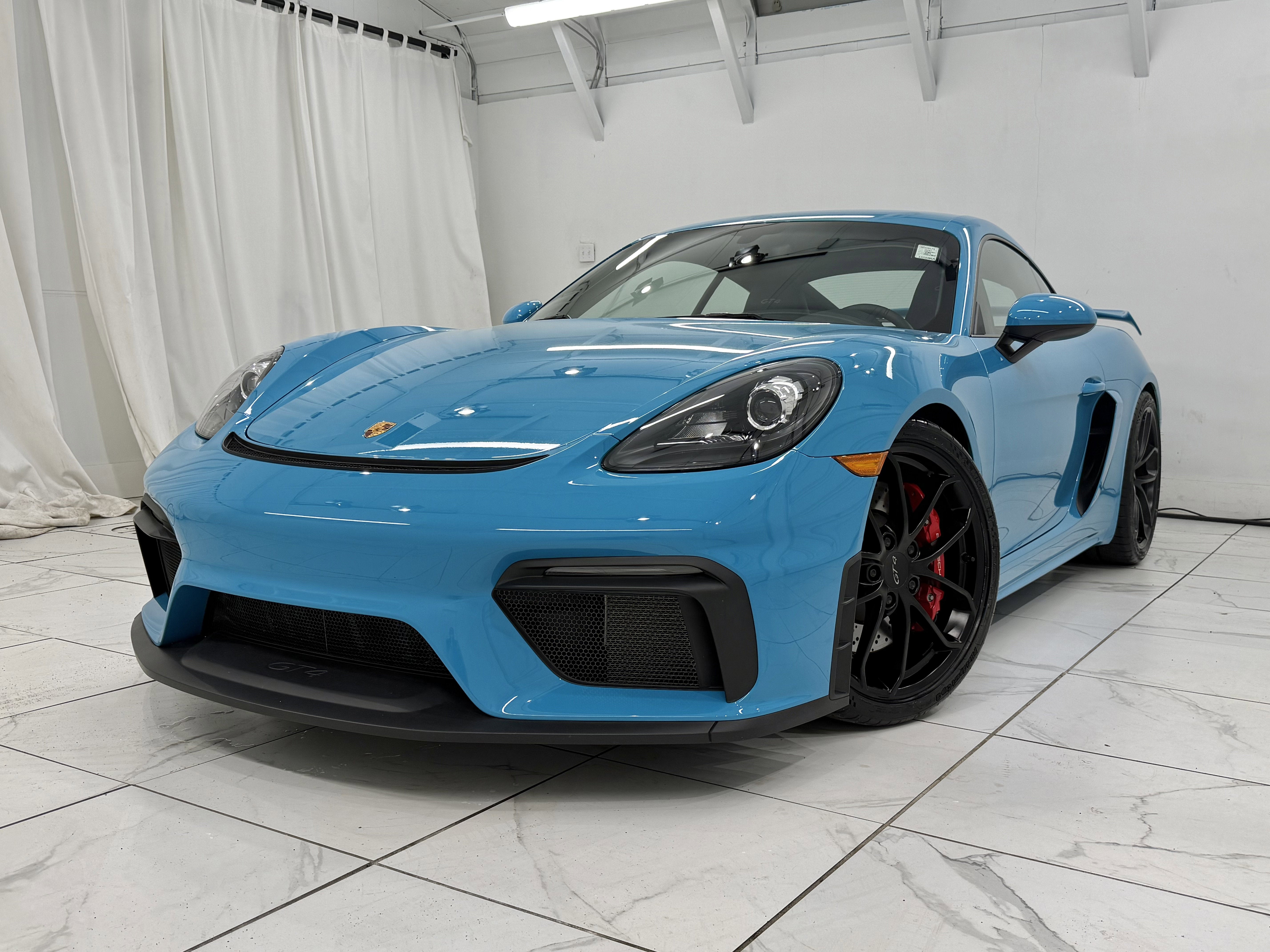 2021 Porsche 718 Cayman Gt4