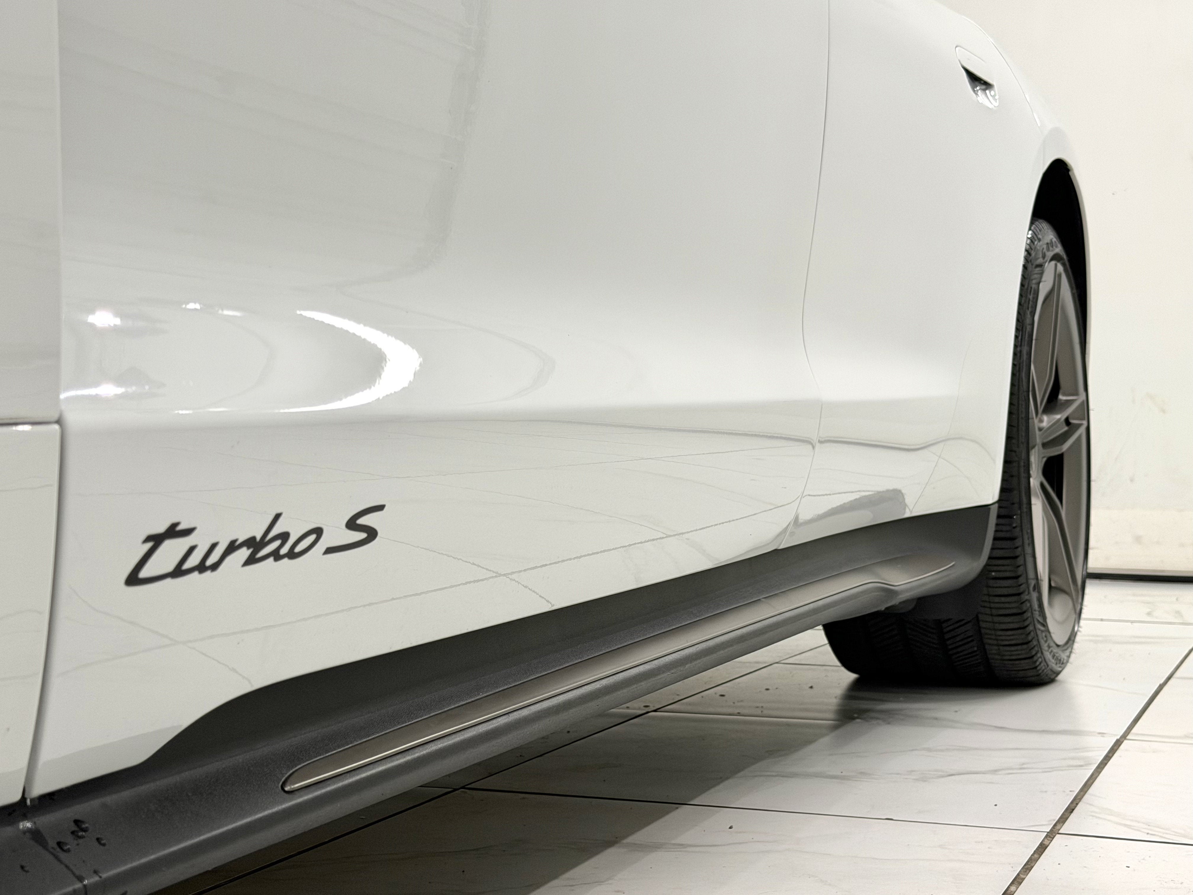 2025 Porsche Taycan Turbo S