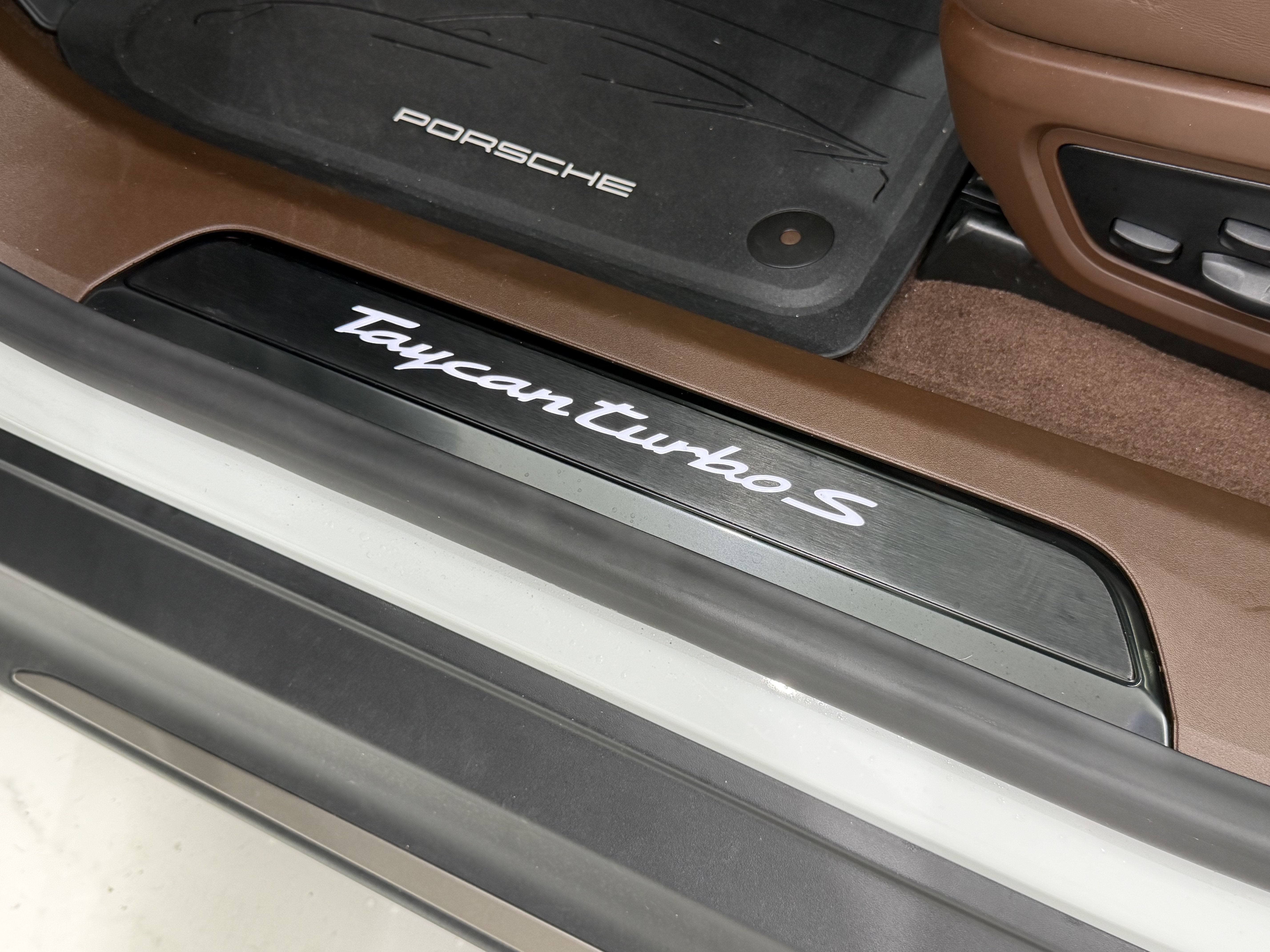 2025 Porsche Taycan Turbo S