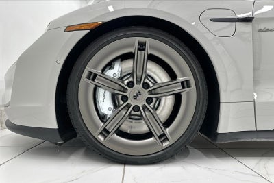 2025 Porsche Taycan Turbo