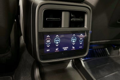 2025 Porsche Taycan Turbo