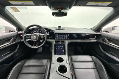 2025 Porsche Taycan Turbo