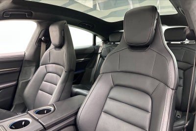 2025 Porsche Taycan Turbo