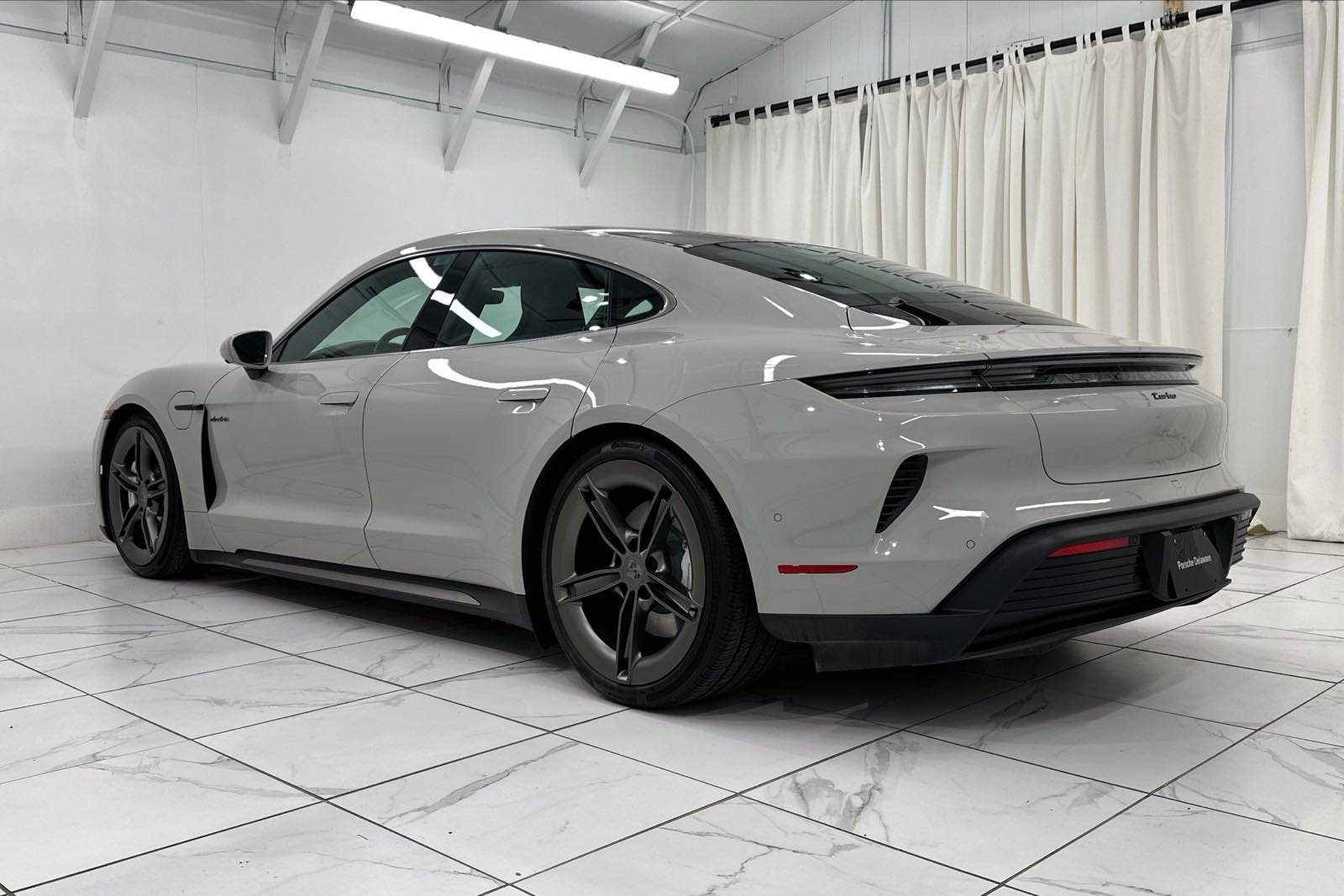 2025 Porsche Taycan Turbo