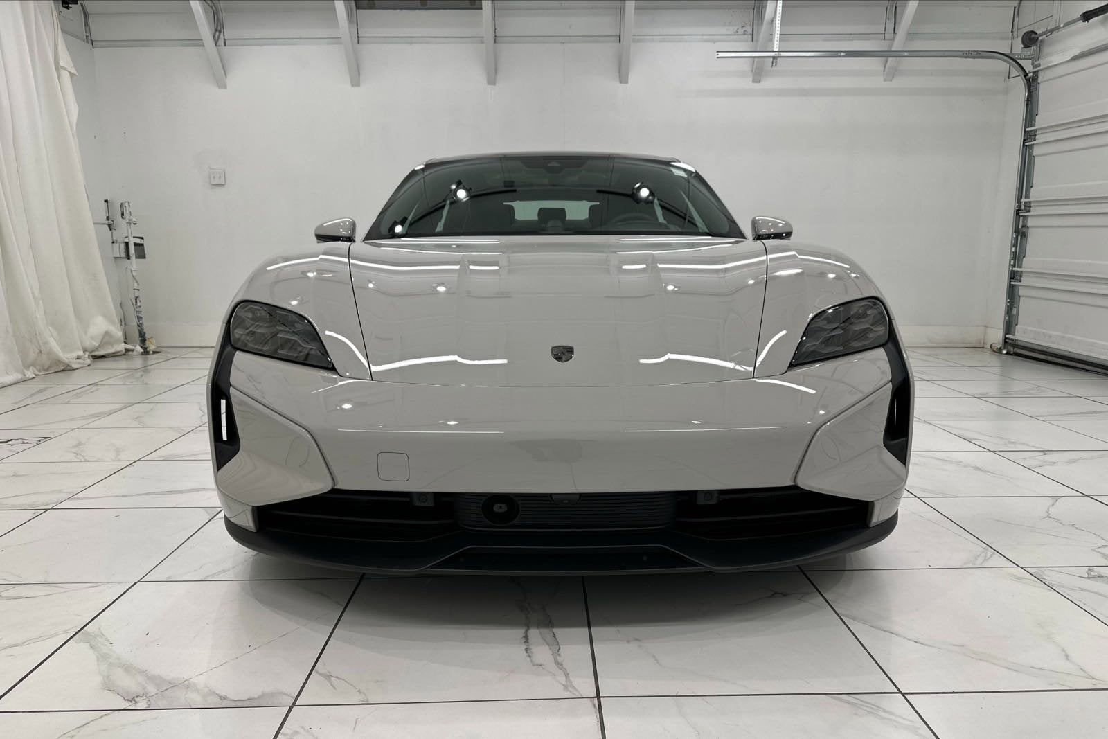 2025 Porsche Taycan Turbo