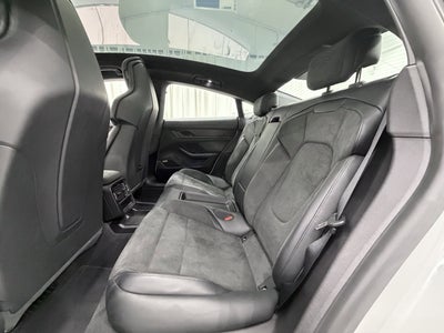 2024 Porsche Taycan GTS