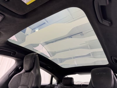 2024 Porsche Taycan GTS