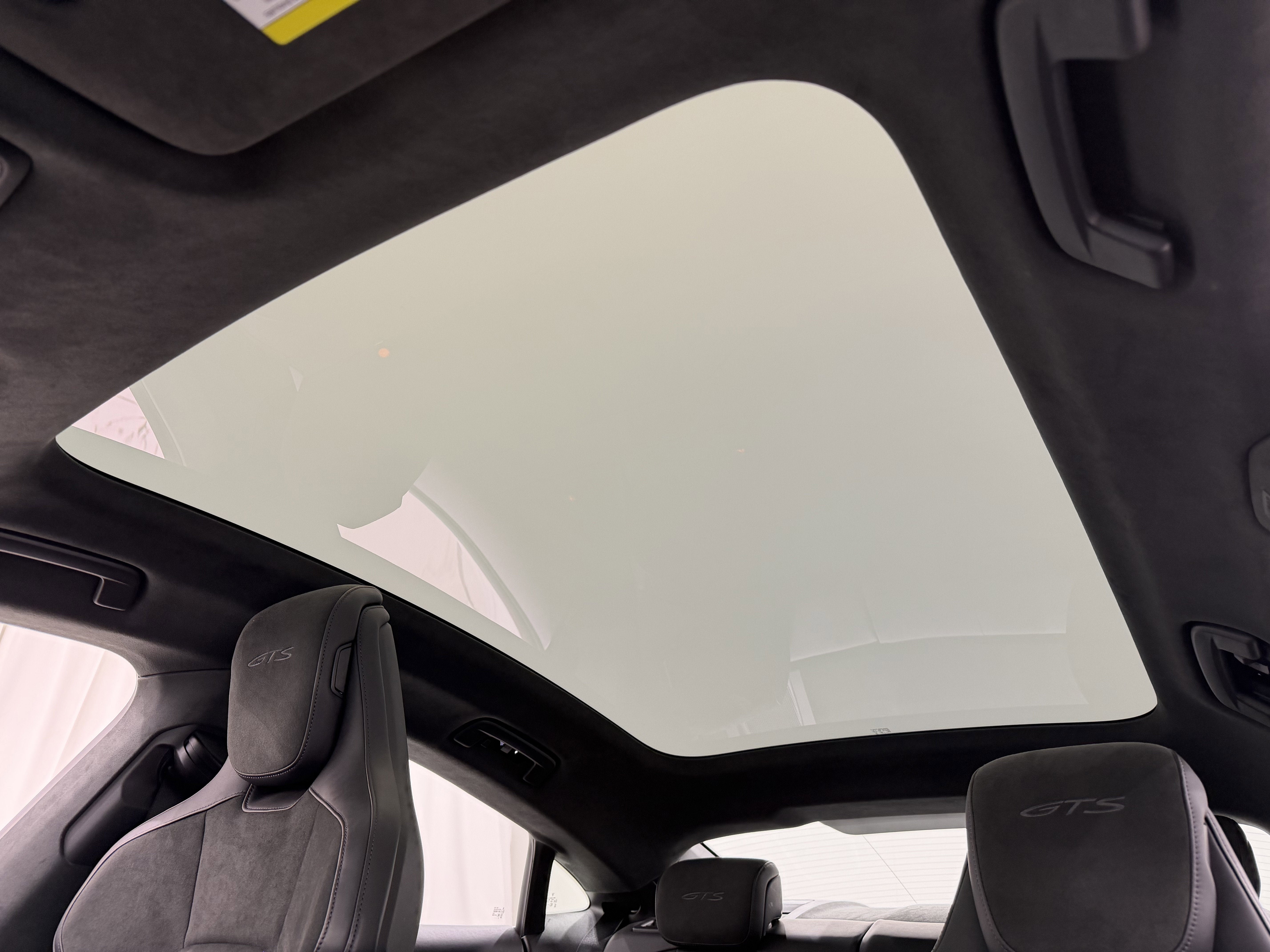 2024 Porsche Taycan GTS