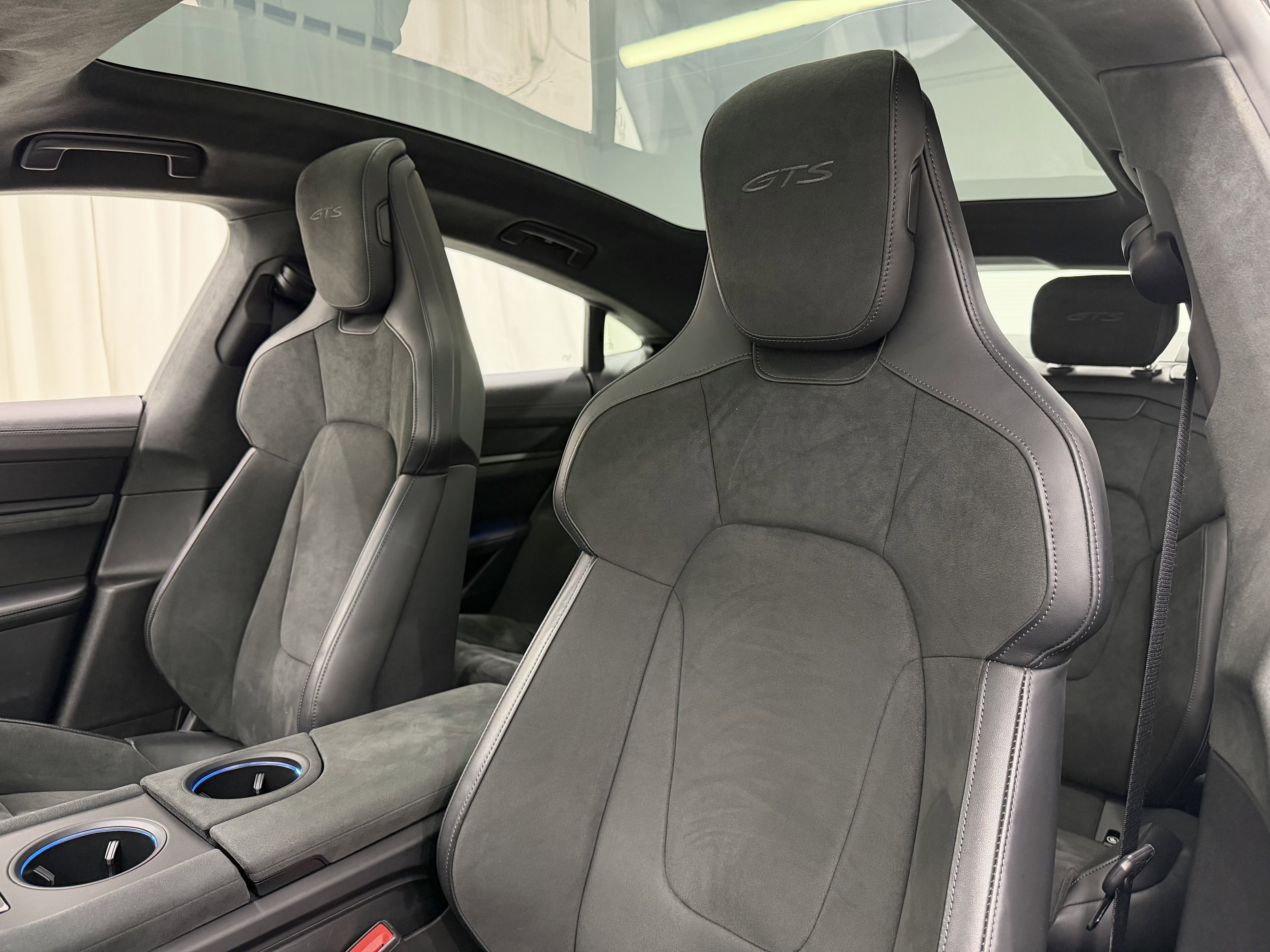 2024 Porsche Taycan GTS