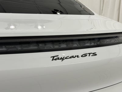 2024 Porsche Taycan GTS
