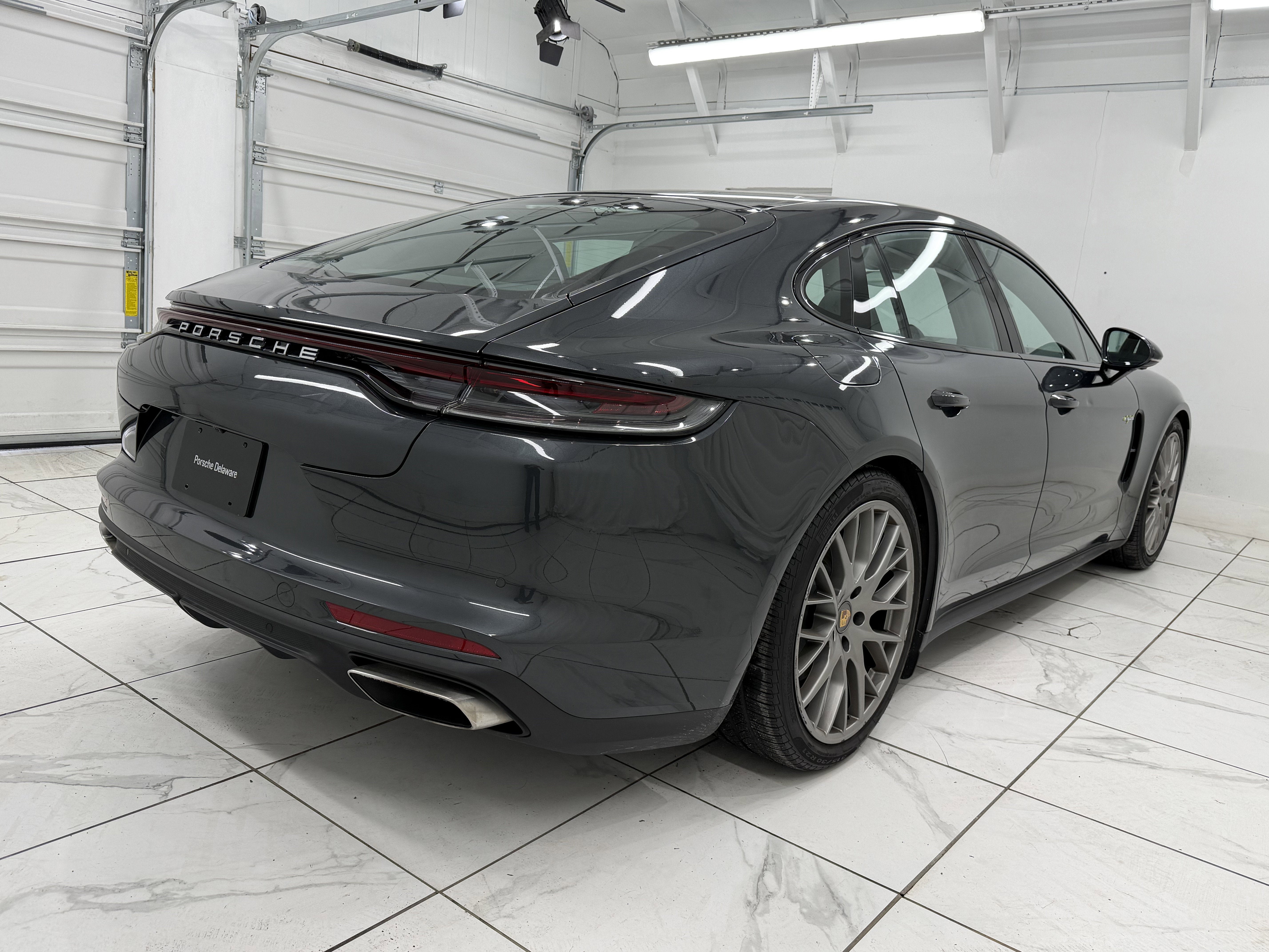 2023 Porsche Panamera 4