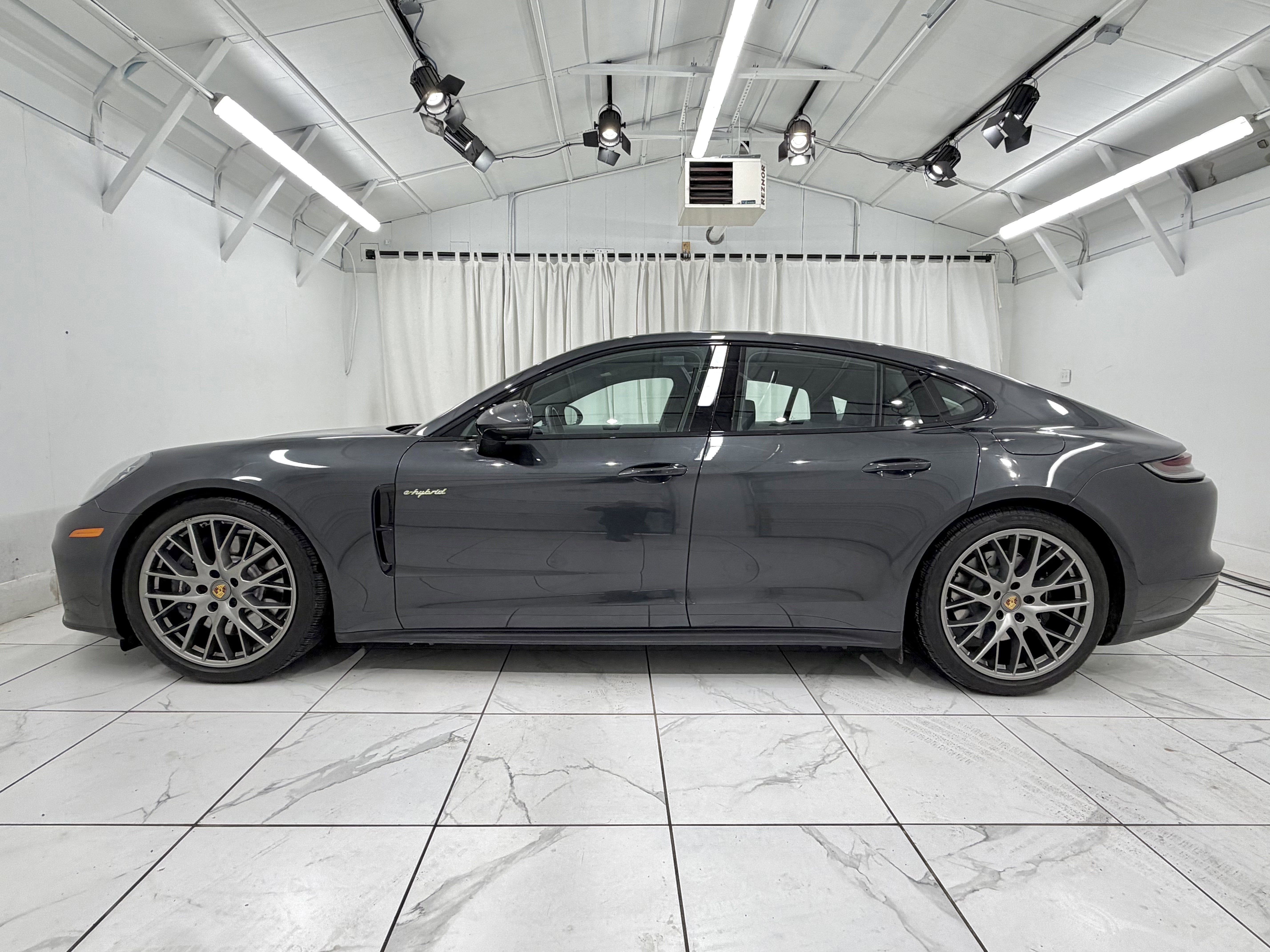 2023 Porsche Panamera 4