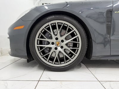 2023 Porsche Panamera 4