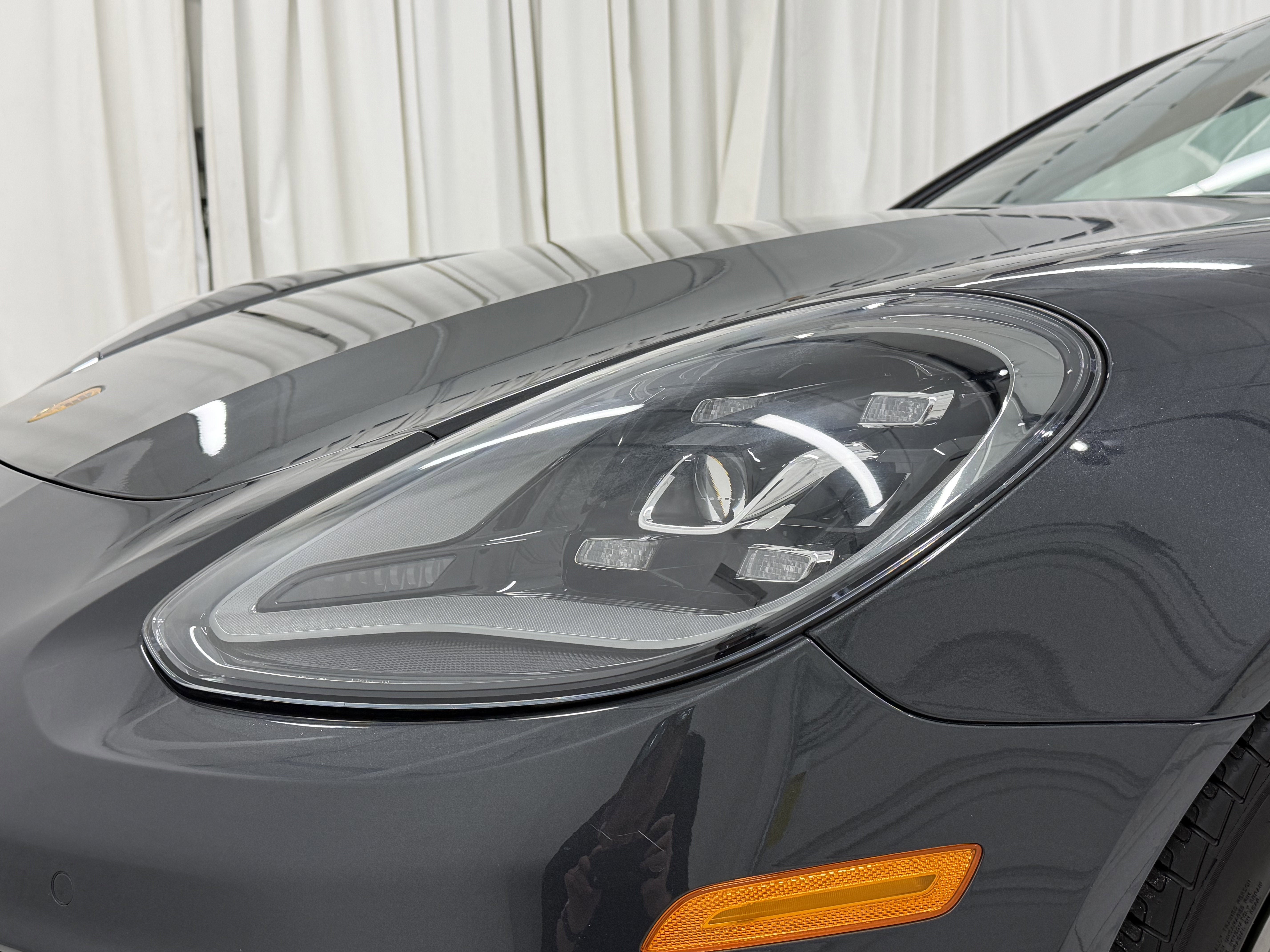 2023 Porsche Panamera 4