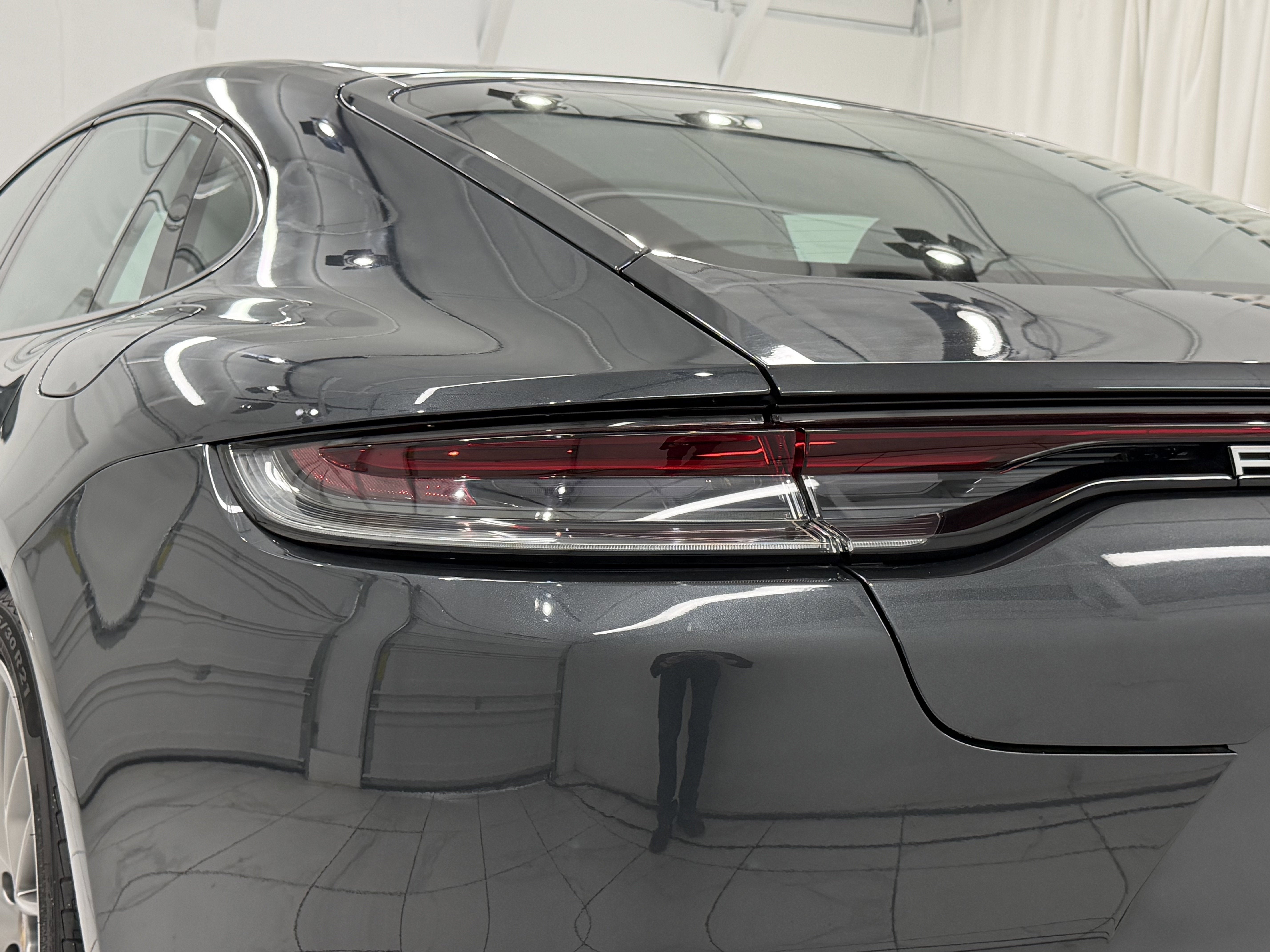 2023 Porsche Panamera 4