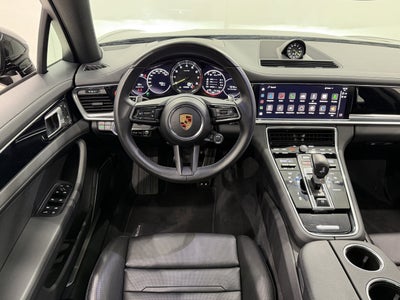 2023 Porsche Panamera 4