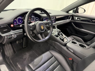 2023 Porsche Panamera 4