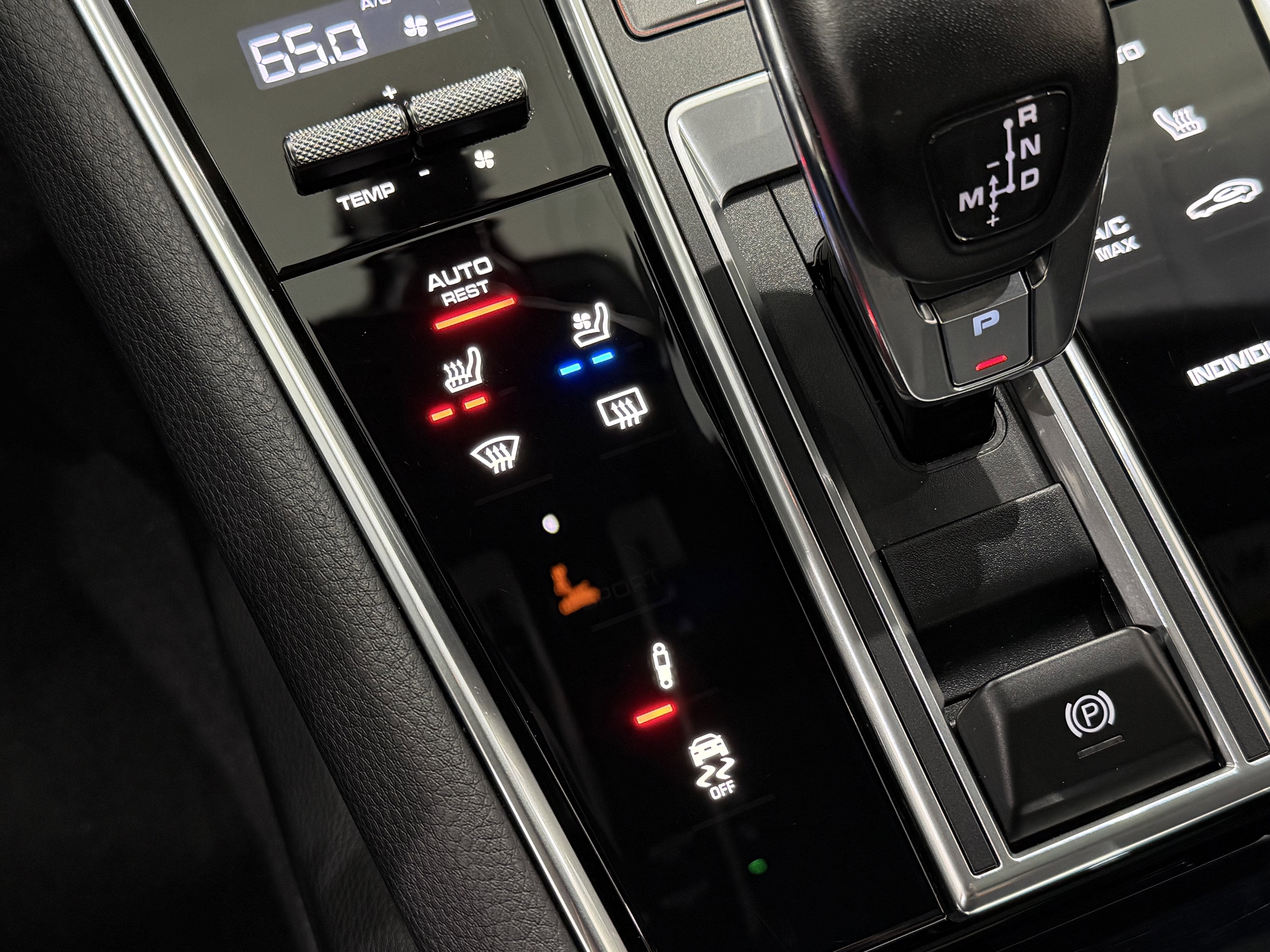 2023 Porsche Panamera 4