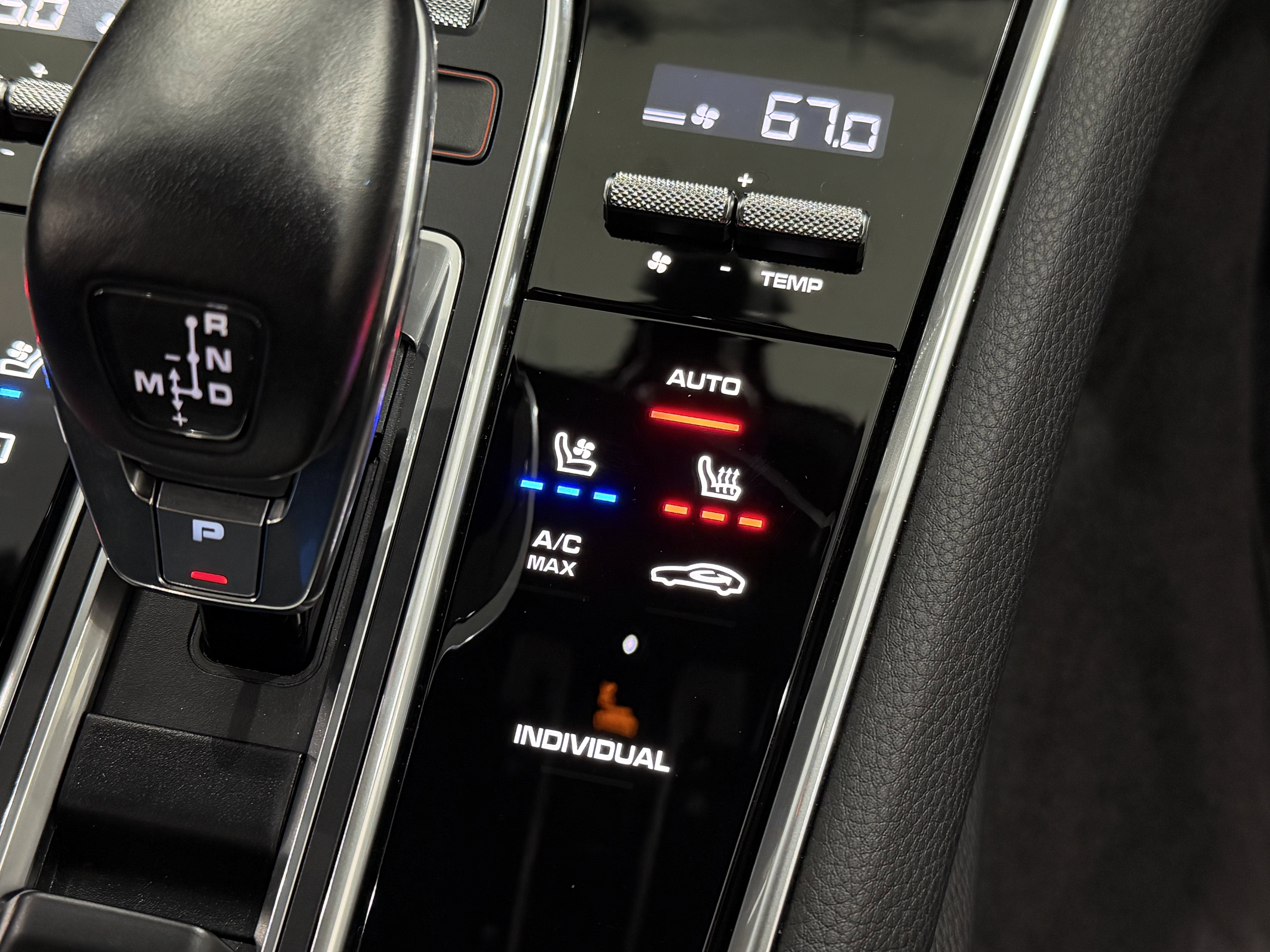 2023 Porsche Panamera 4