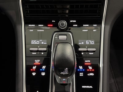 2023 Porsche Panamera 4