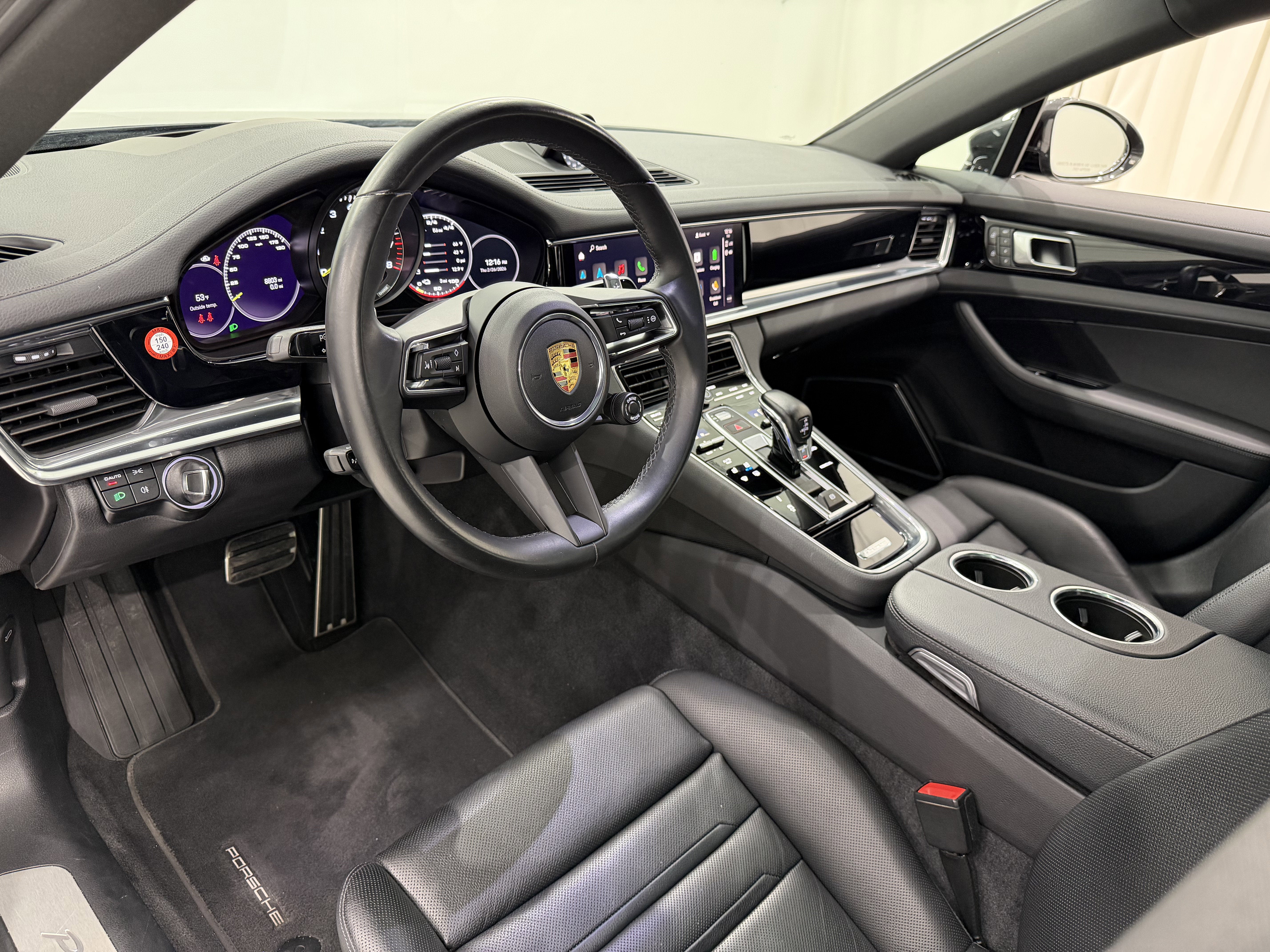 2023 Porsche Panamera 4