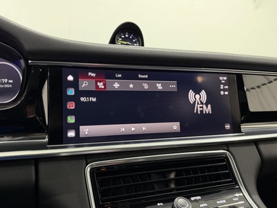 2023 Porsche Panamera 4