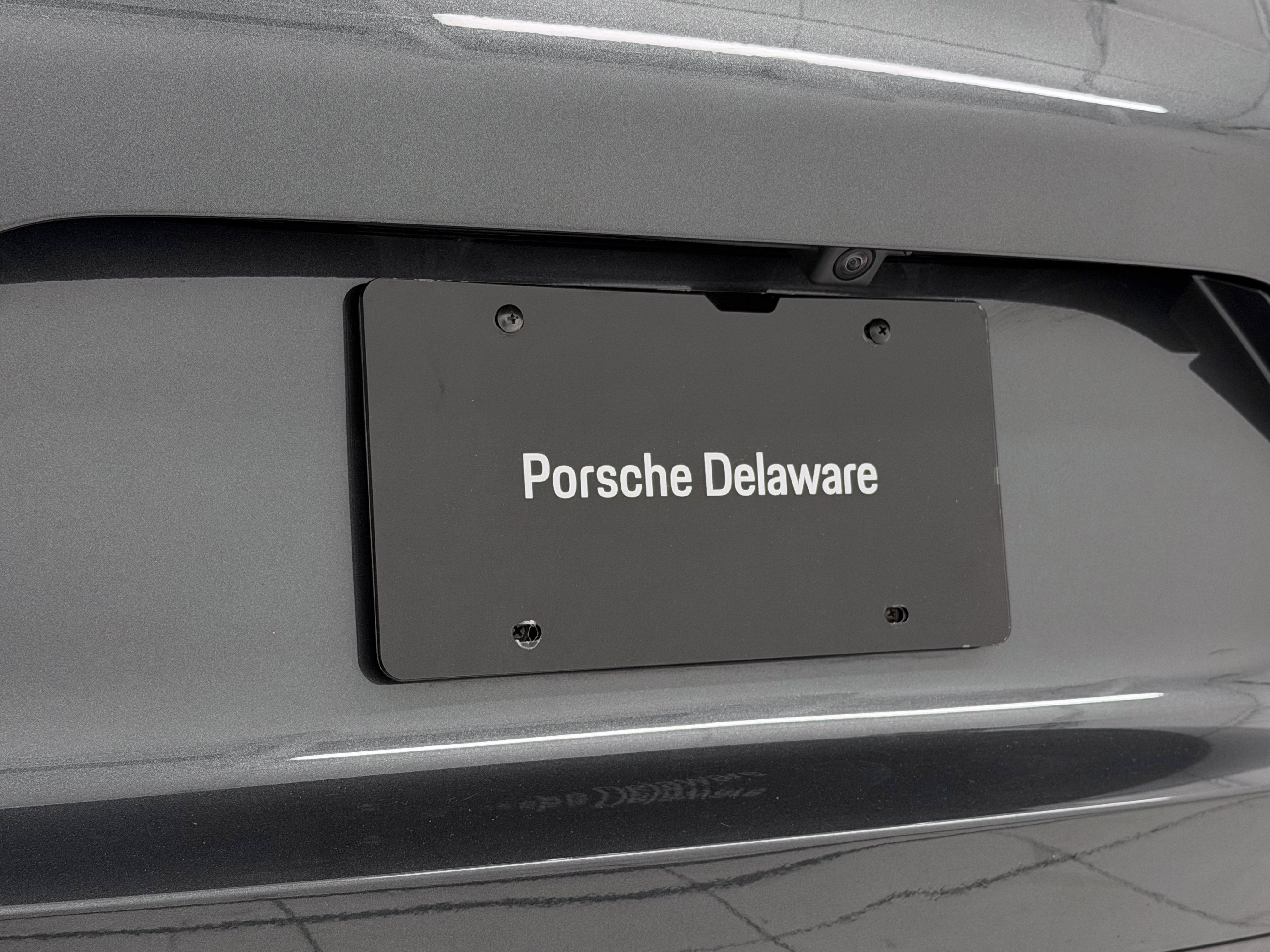 2023 Porsche Panamera 4