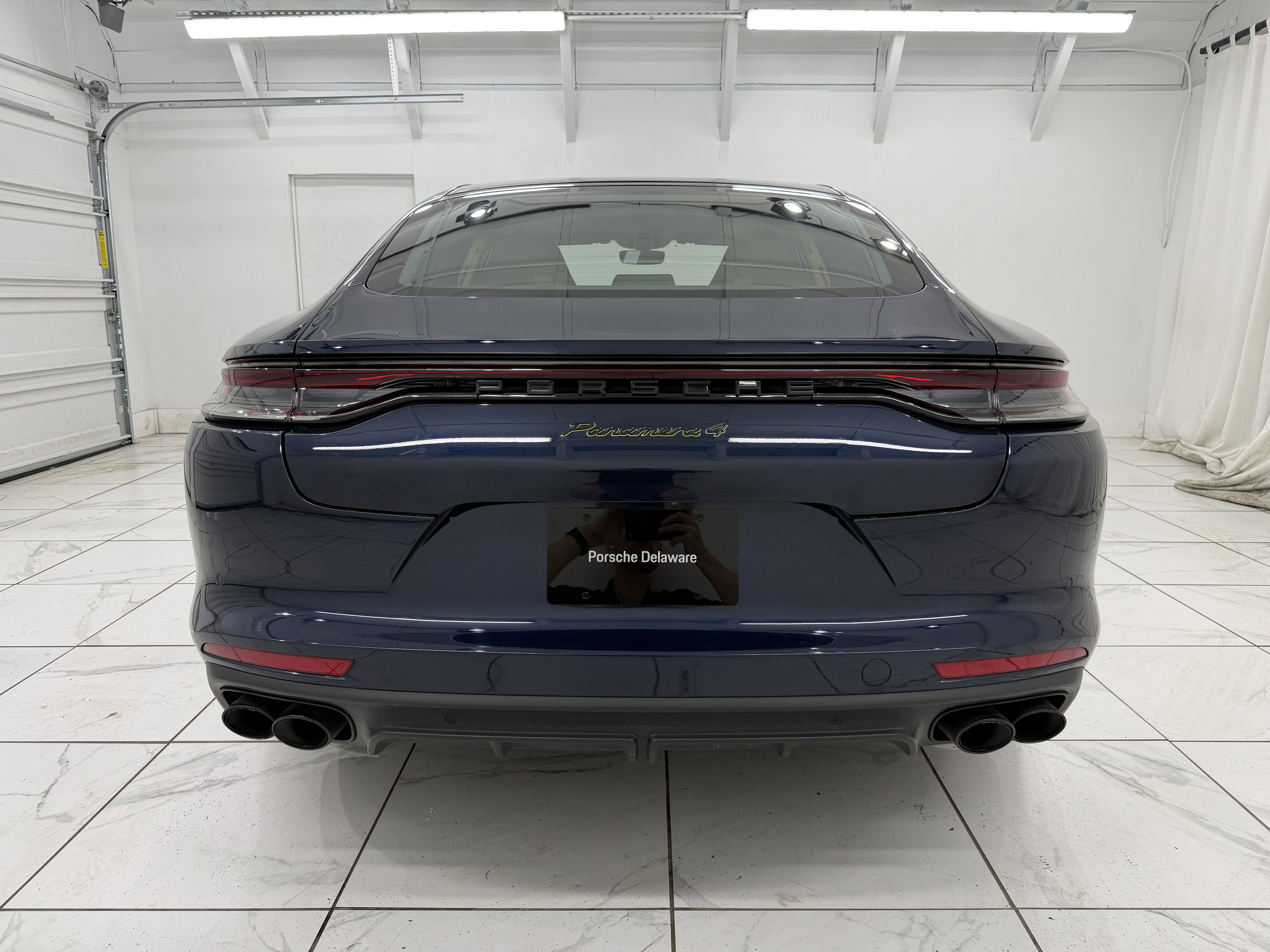 2023 Porsche Panamera 4 E-Hybrid