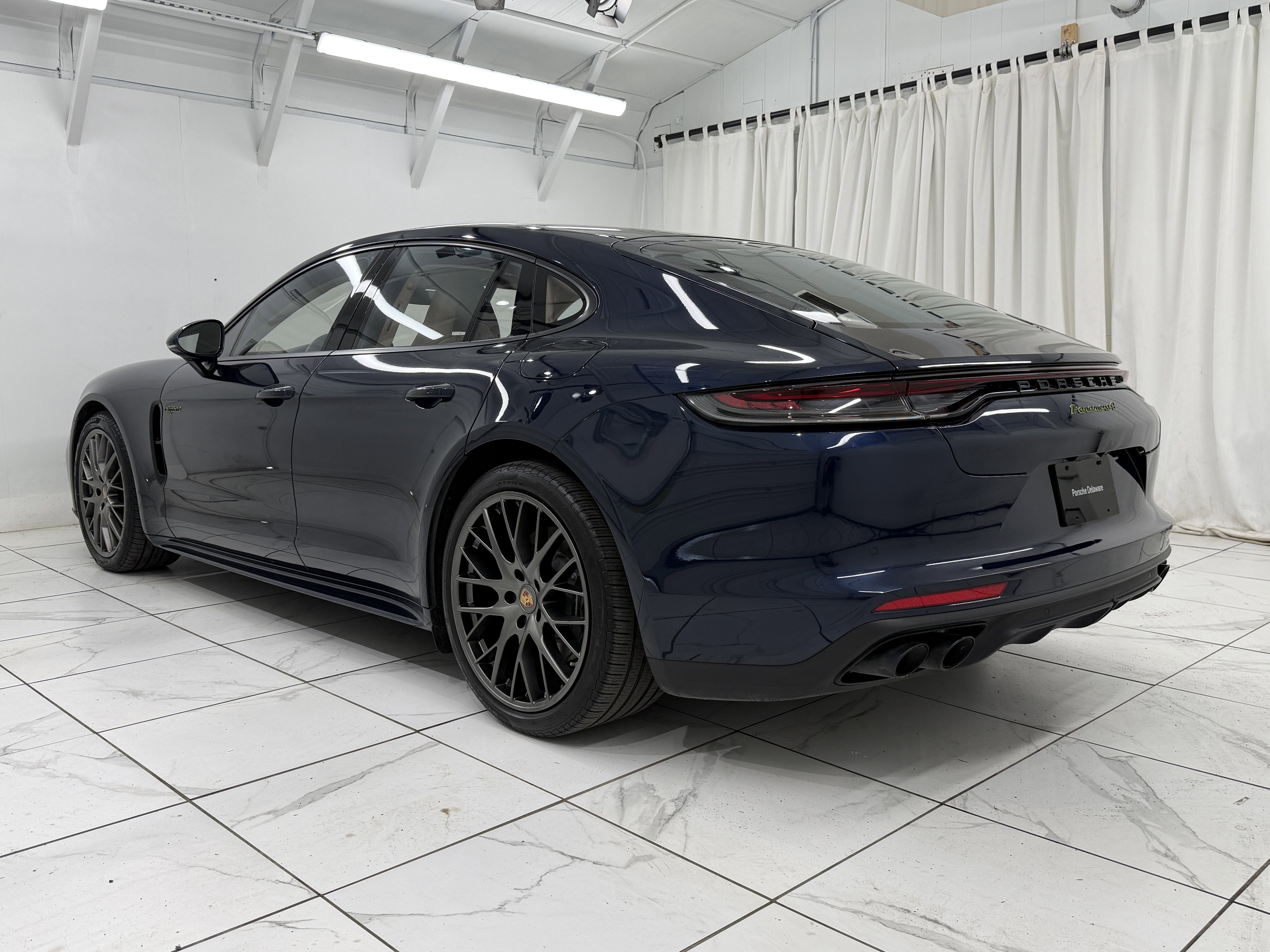 2023 Porsche Panamera 4 E-Hybrid