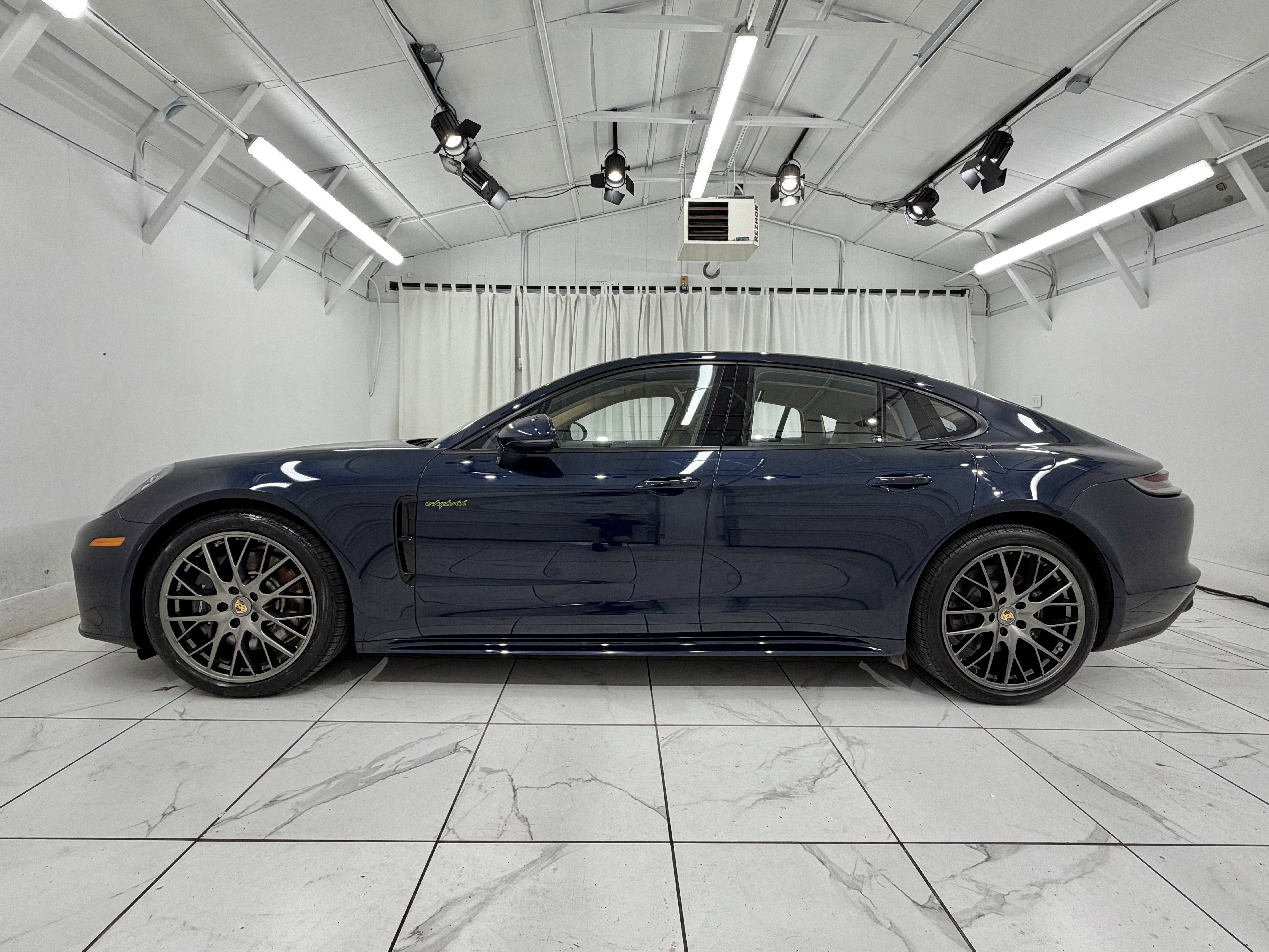2023 Porsche Panamera 4 E-Hybrid