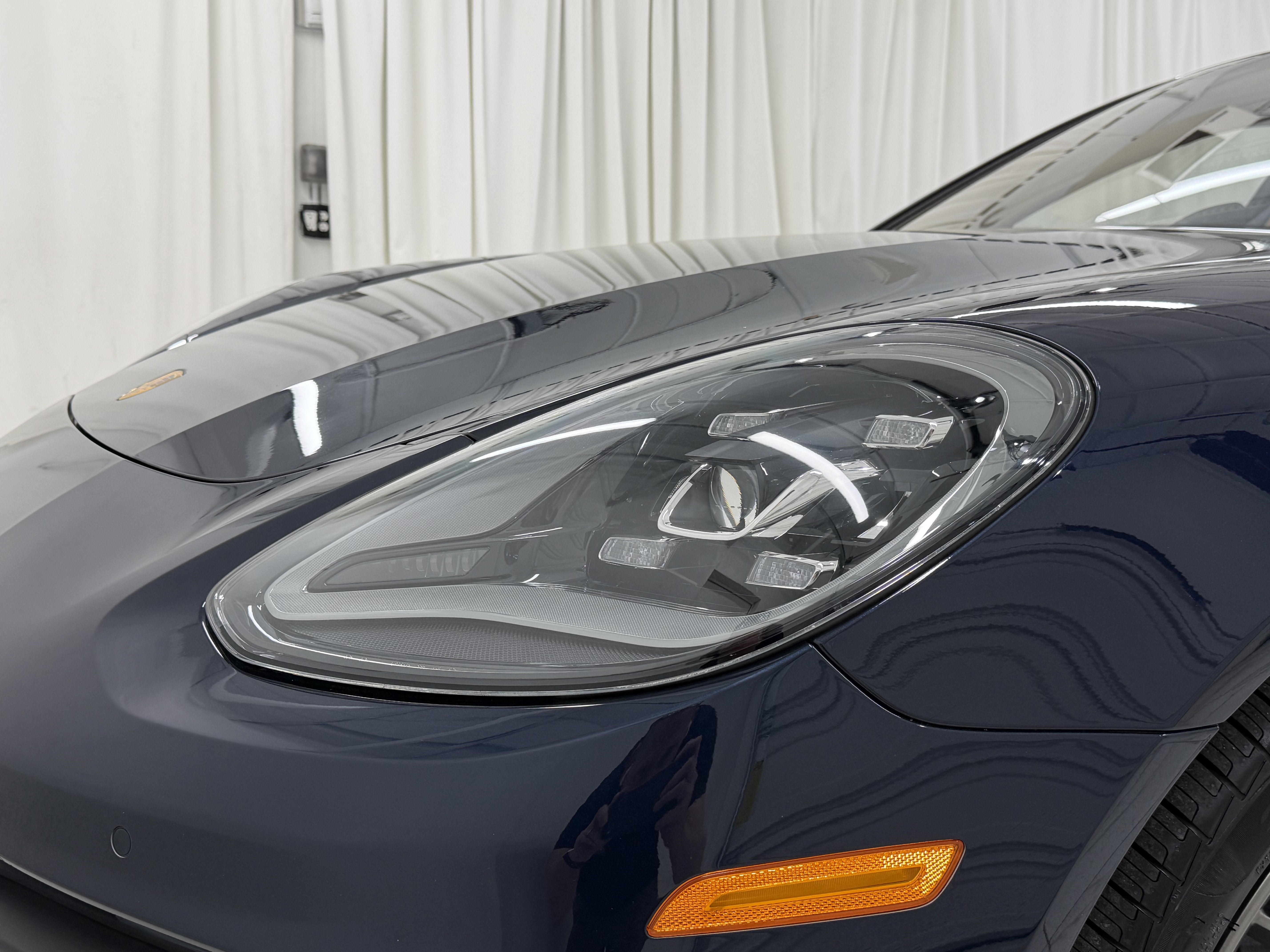 2023 Porsche Panamera 4 E-Hybrid