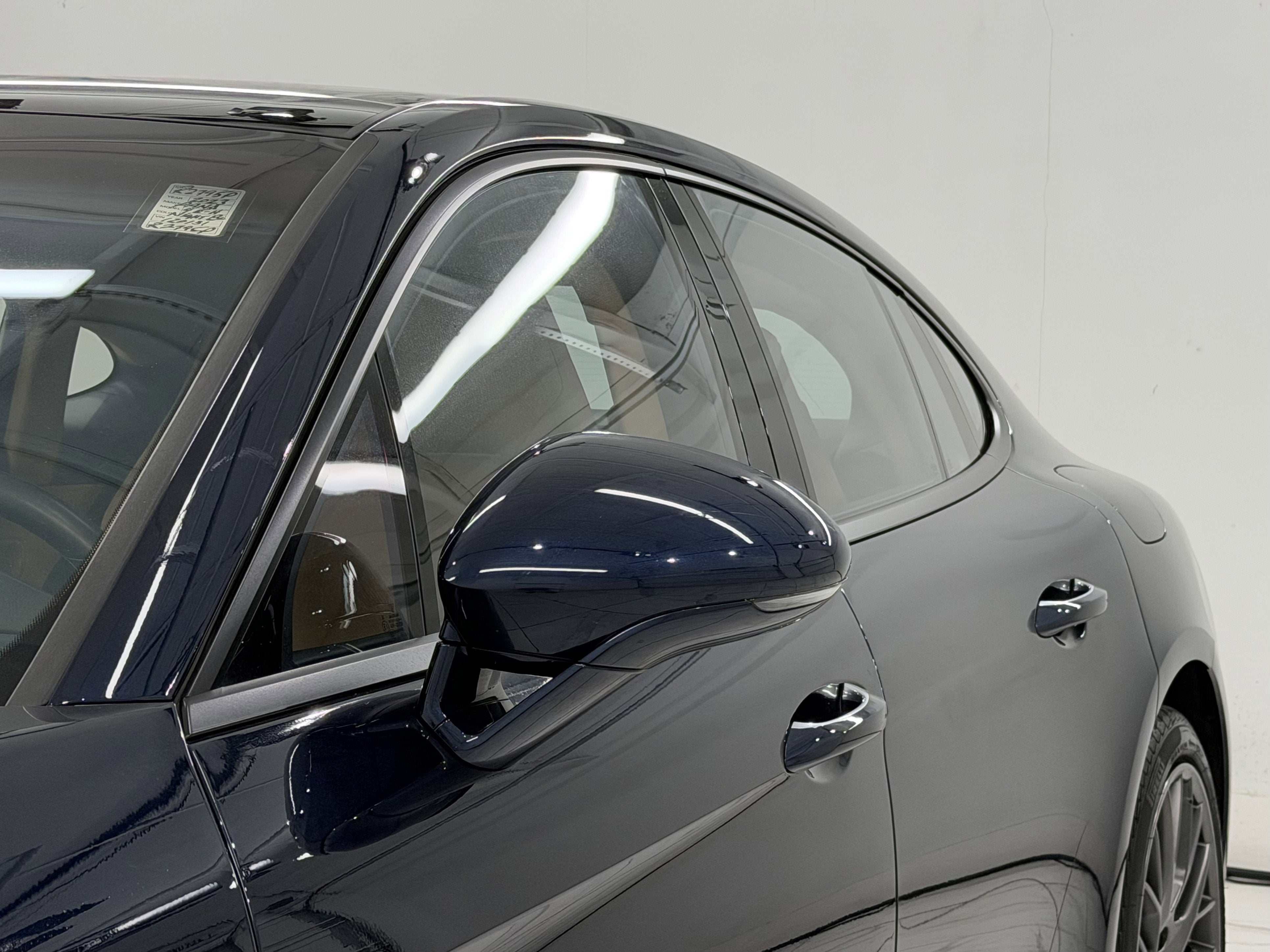 2023 Porsche Panamera 4 E-Hybrid