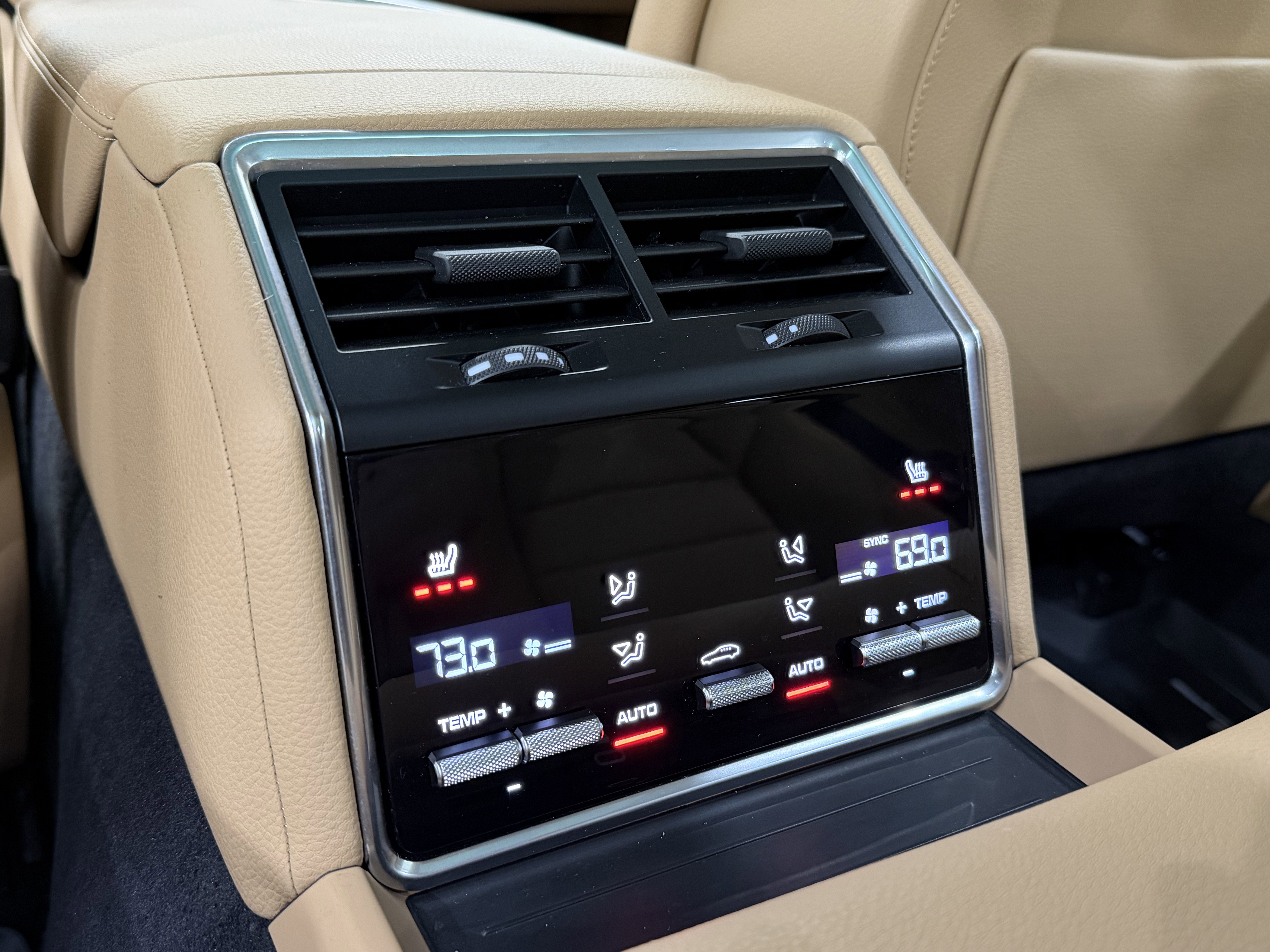 2023 Porsche Panamera 4 E-Hybrid