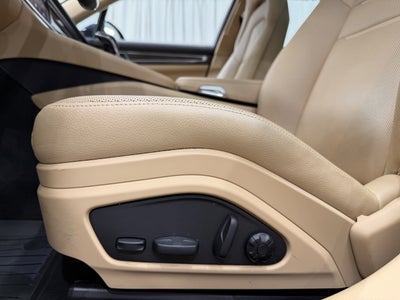 2023 Porsche Panamera 4 E-Hybrid