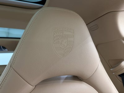 2023 Porsche Panamera 4 E-Hybrid
