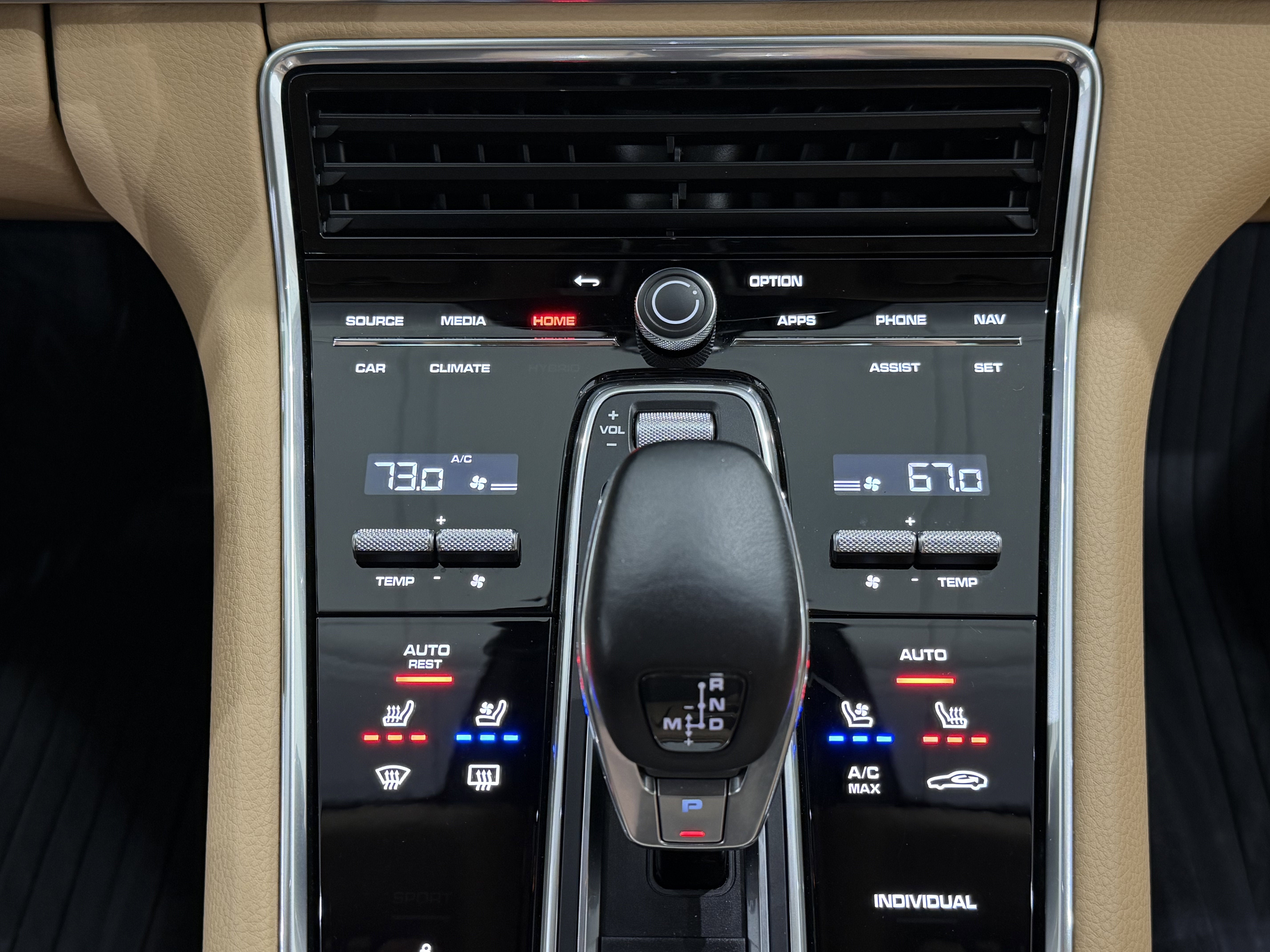 2023 Porsche Panamera 4 E-Hybrid