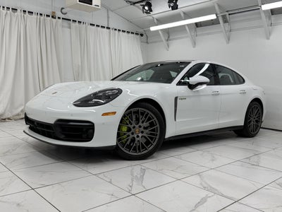 2023 Porsche Panamera 4 E-Hybrid Platinum Edition