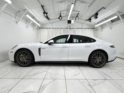 2023 Porsche Panamera 4 E-Hybrid Platinum Edition
