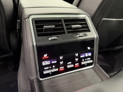 2023 Porsche Panamera 4 E-Hybrid Platinum Edition