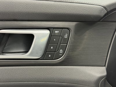 2023 Porsche Panamera 4 E-Hybrid Platinum Edition