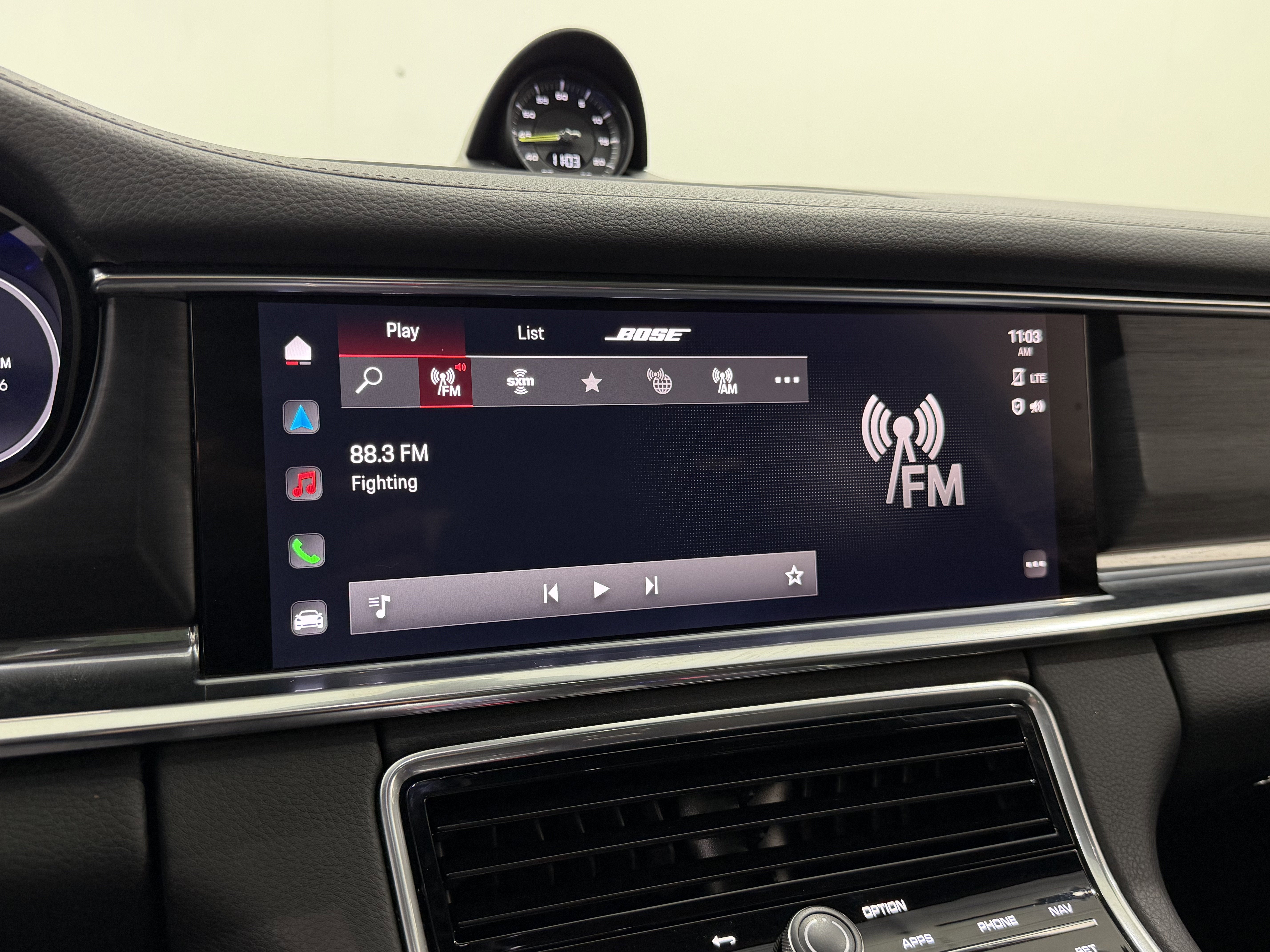 2023 Porsche Panamera 4 E-Hybrid Platinum Edition