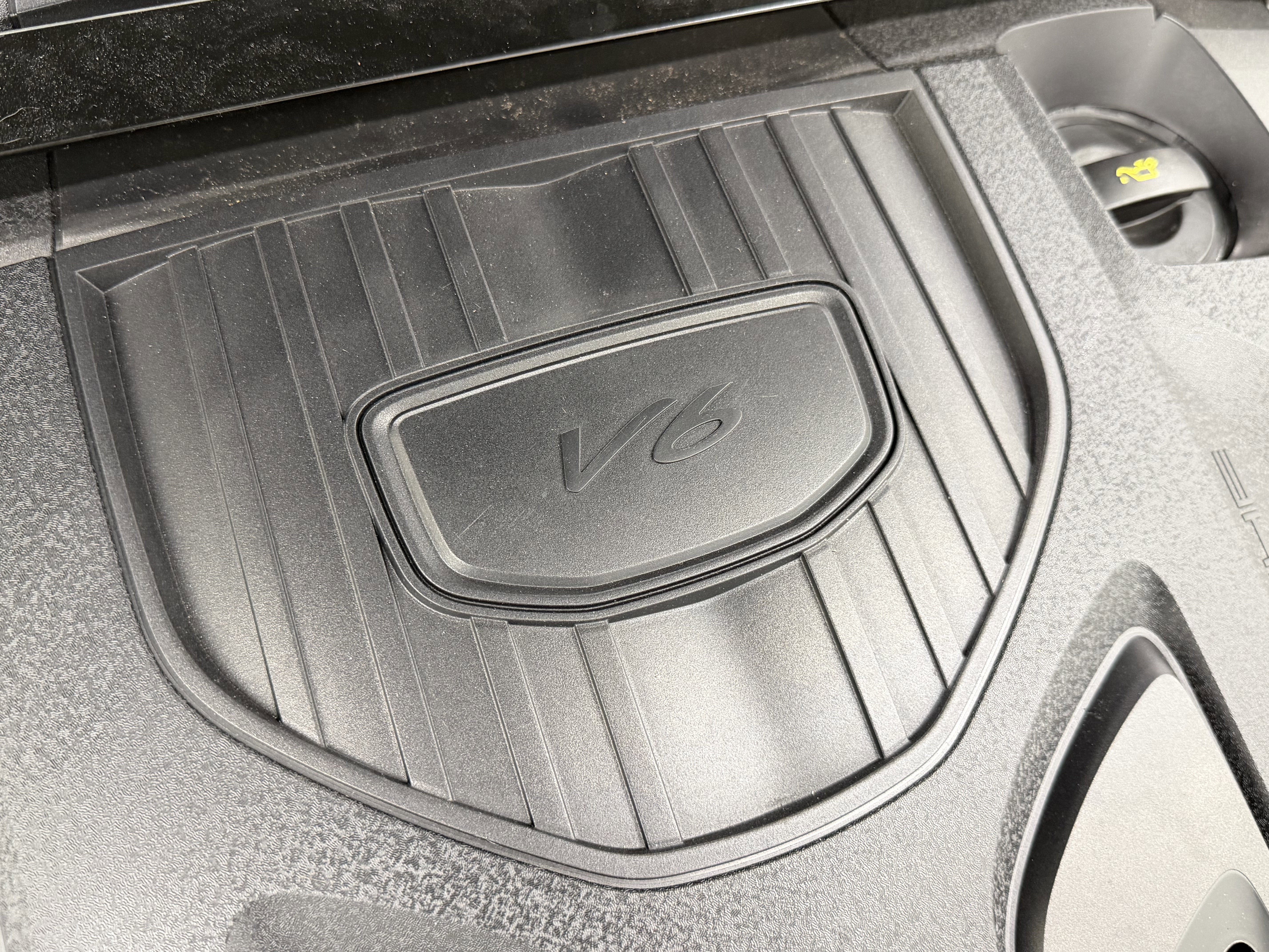 2023 Porsche Panamera 4 E-Hybrid Platinum Edition