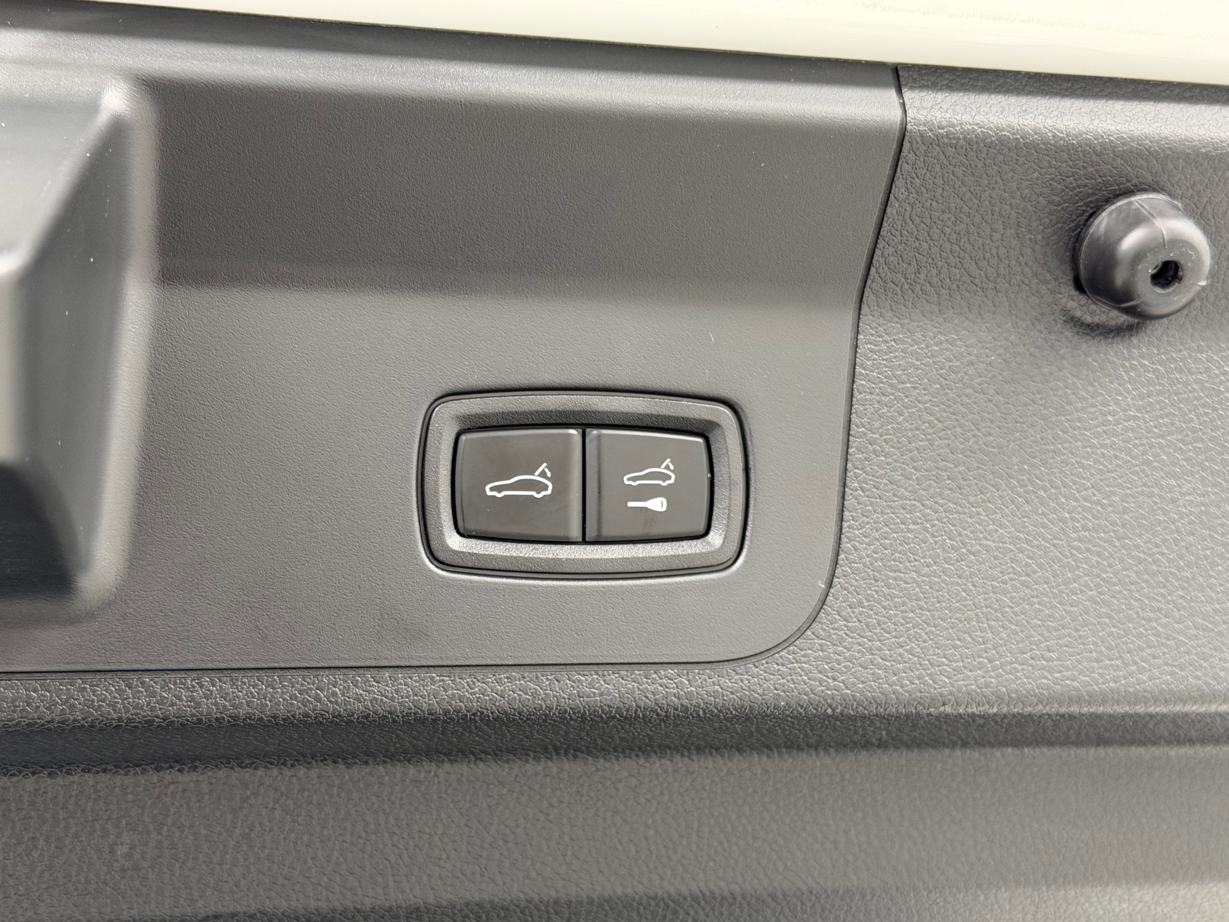 2023 Porsche Panamera 4 E-Hybrid Platinum Edition