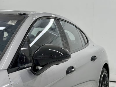 2019 Porsche Panamera Turbo S E-Hybrid