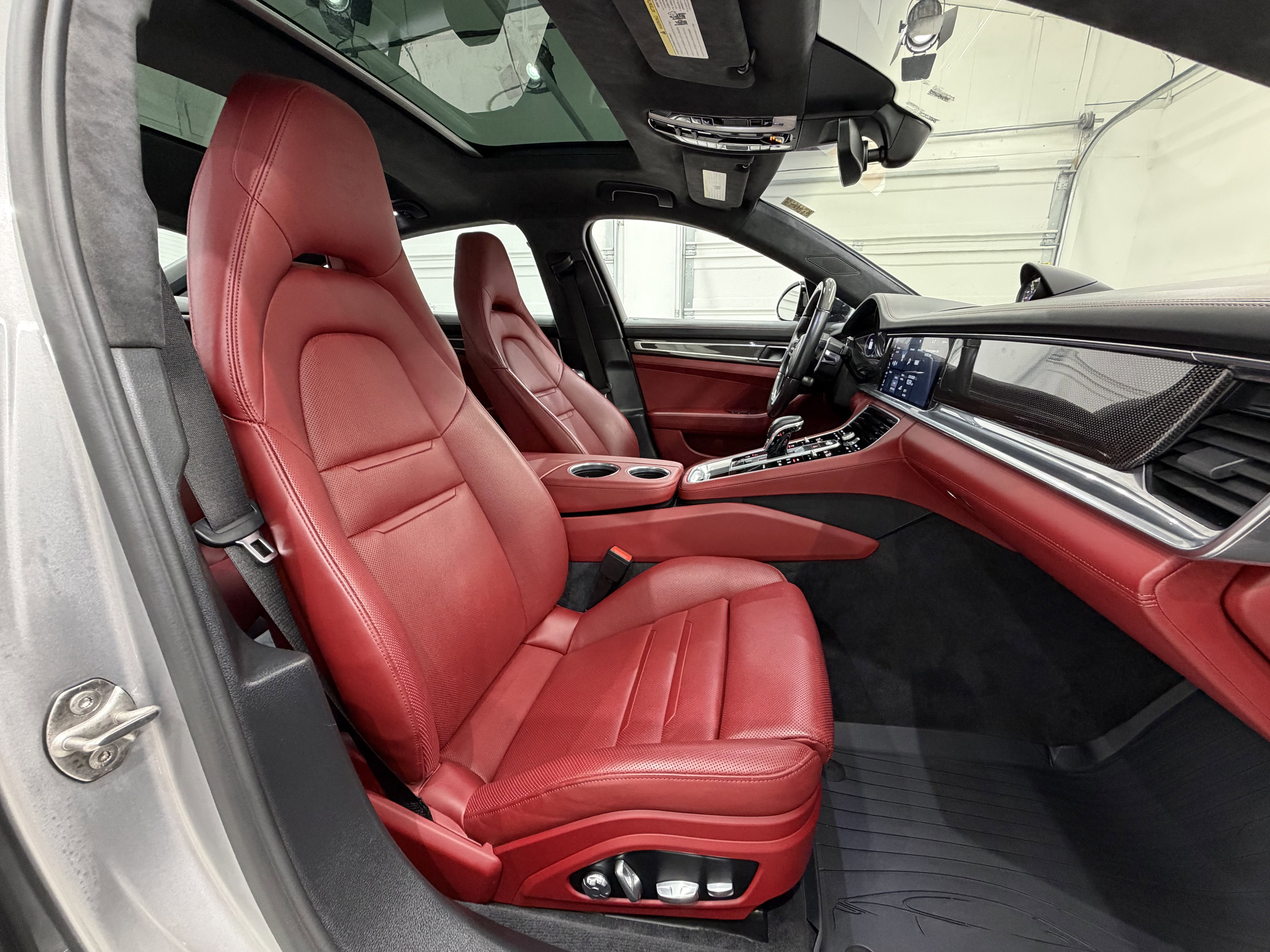 2019 Porsche Panamera Turbo S E-Hybrid