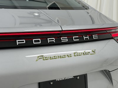 2019 Porsche Panamera Turbo S E-Hybrid