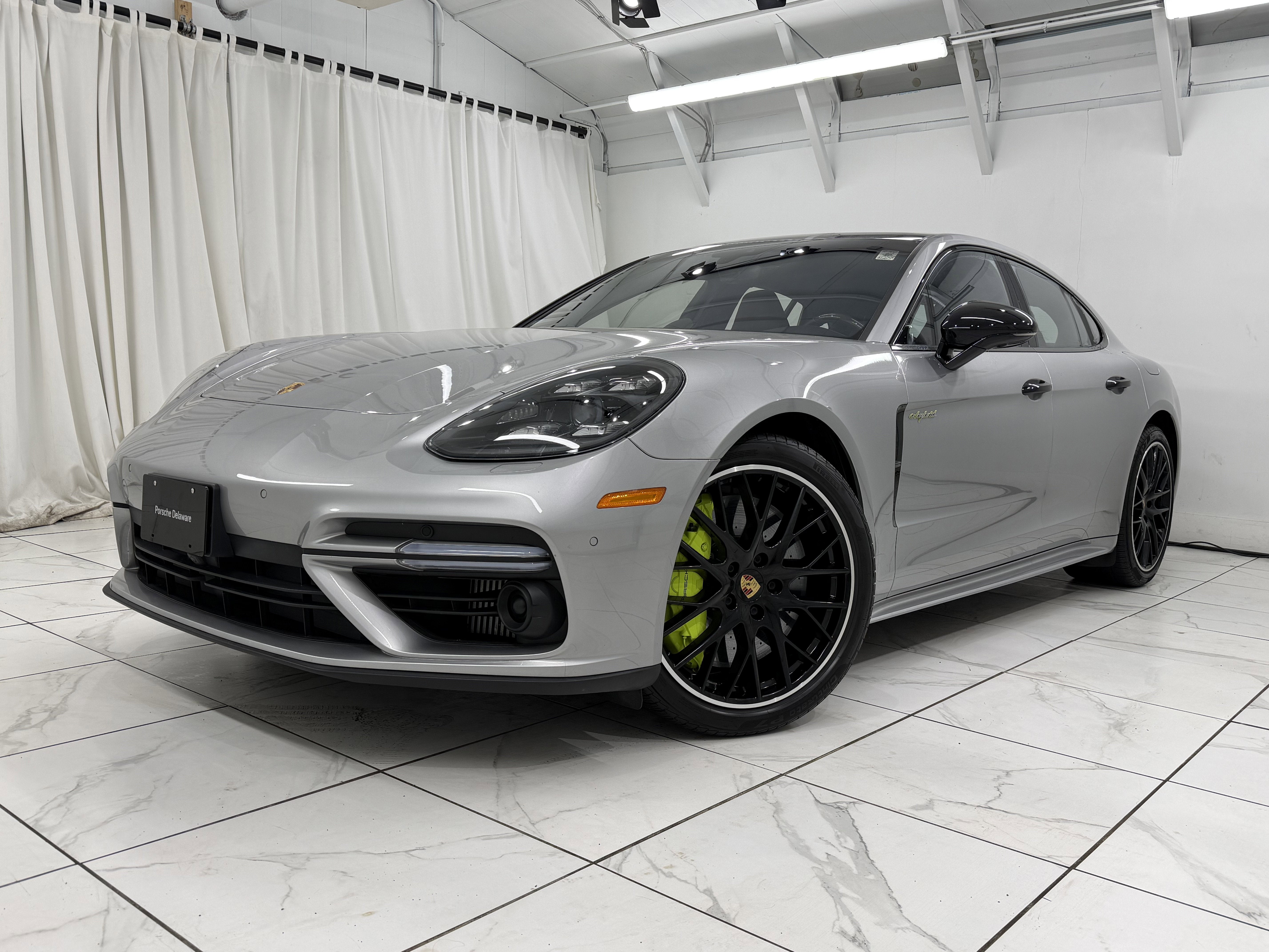 2019 Porsche Panamera Turbo S E-Hybrid