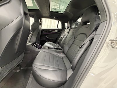 2025 Porsche Panamera Turbo S E-Hybrid