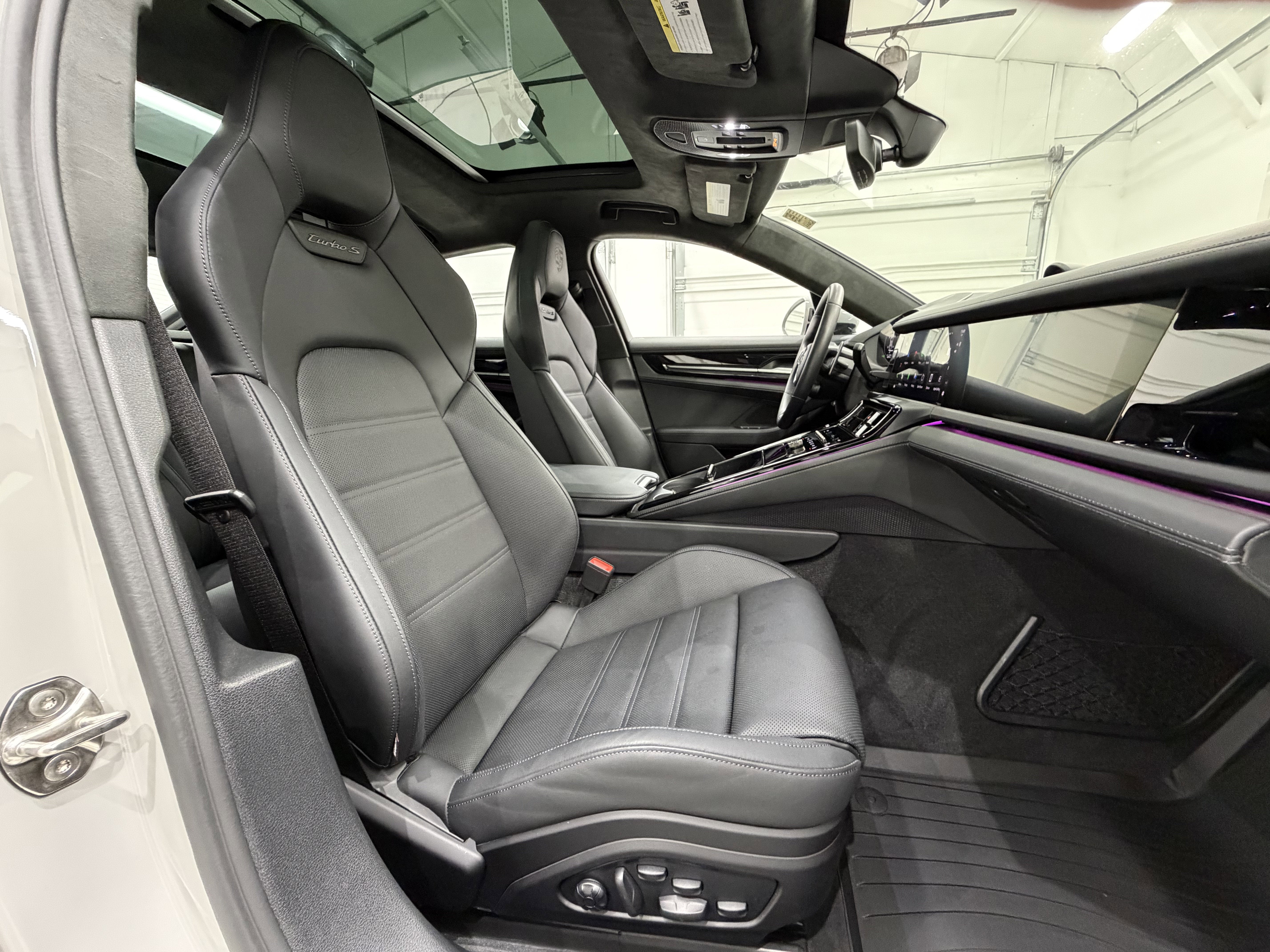 2025 Porsche Panamera Turbo S E-Hybrid